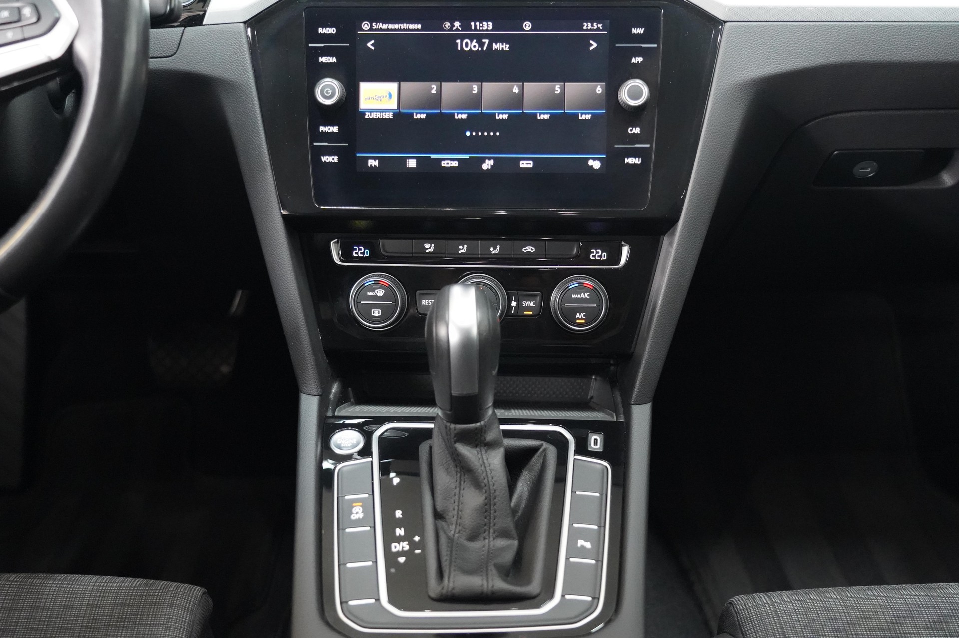 VW Passat Variant 1.5 TSI EVO Business DSG-image-15