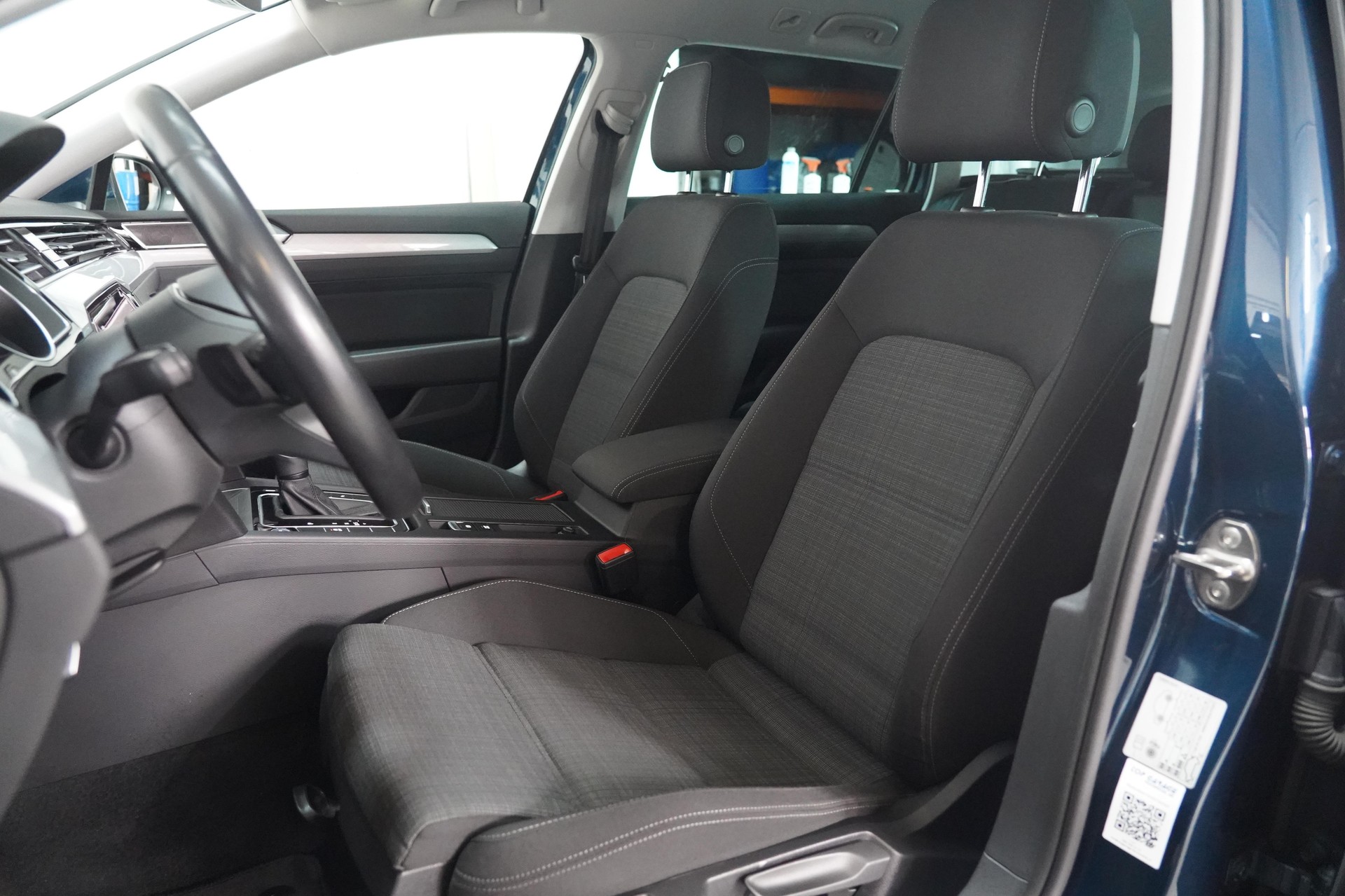 VW Passat Variant 1.5 TSI EVO Business DSG-image-12
