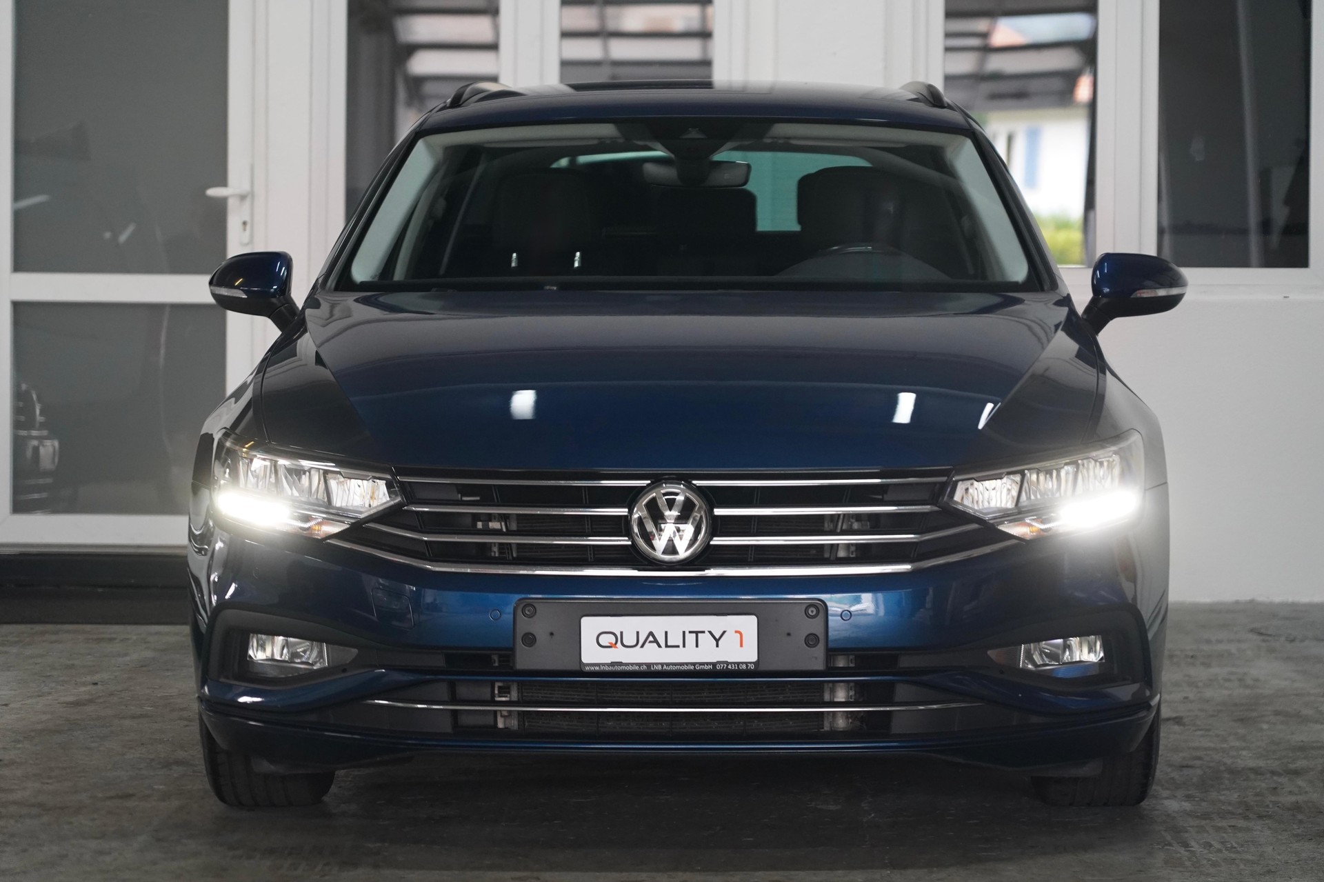 VW Passat Variant 1.5 TSI EVO Business DSG-image-2
