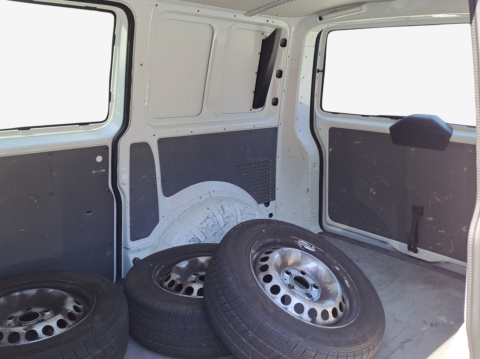 VW T6.1 2.0 TDI-image-11