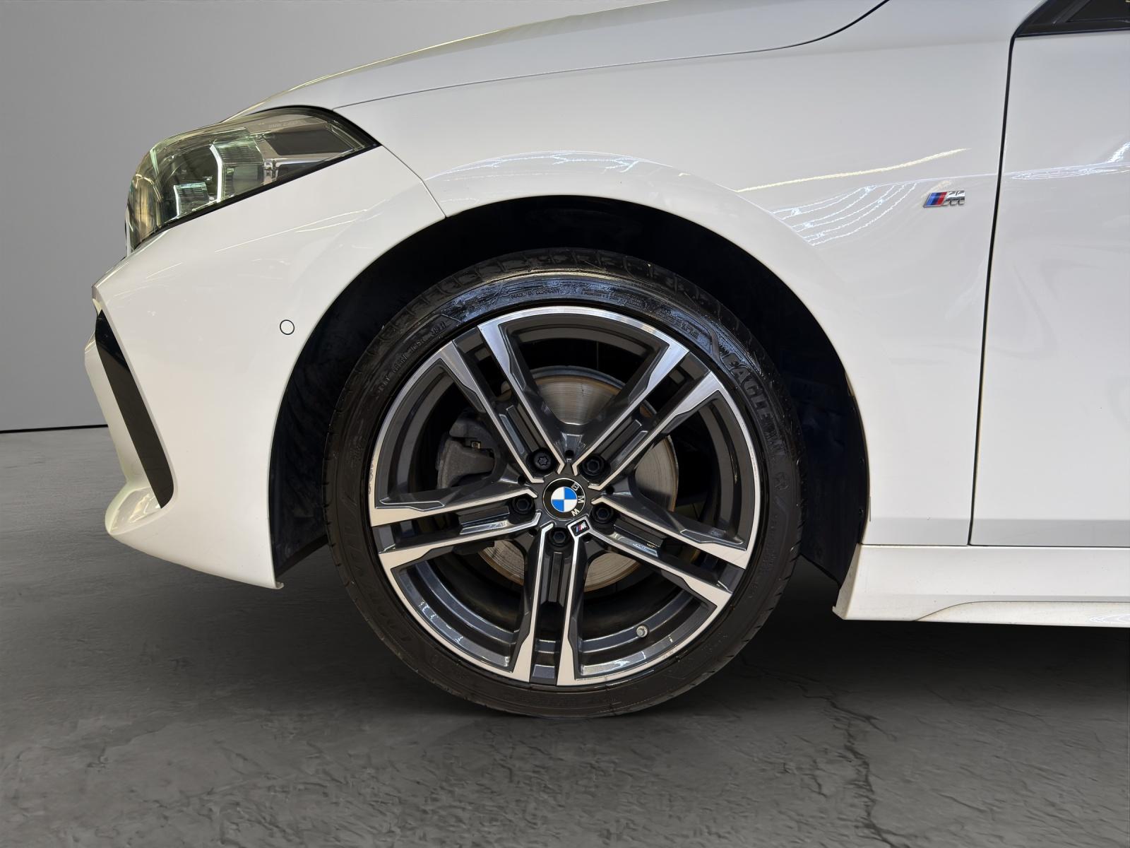 BMW 118i M-SportPaket-image-21