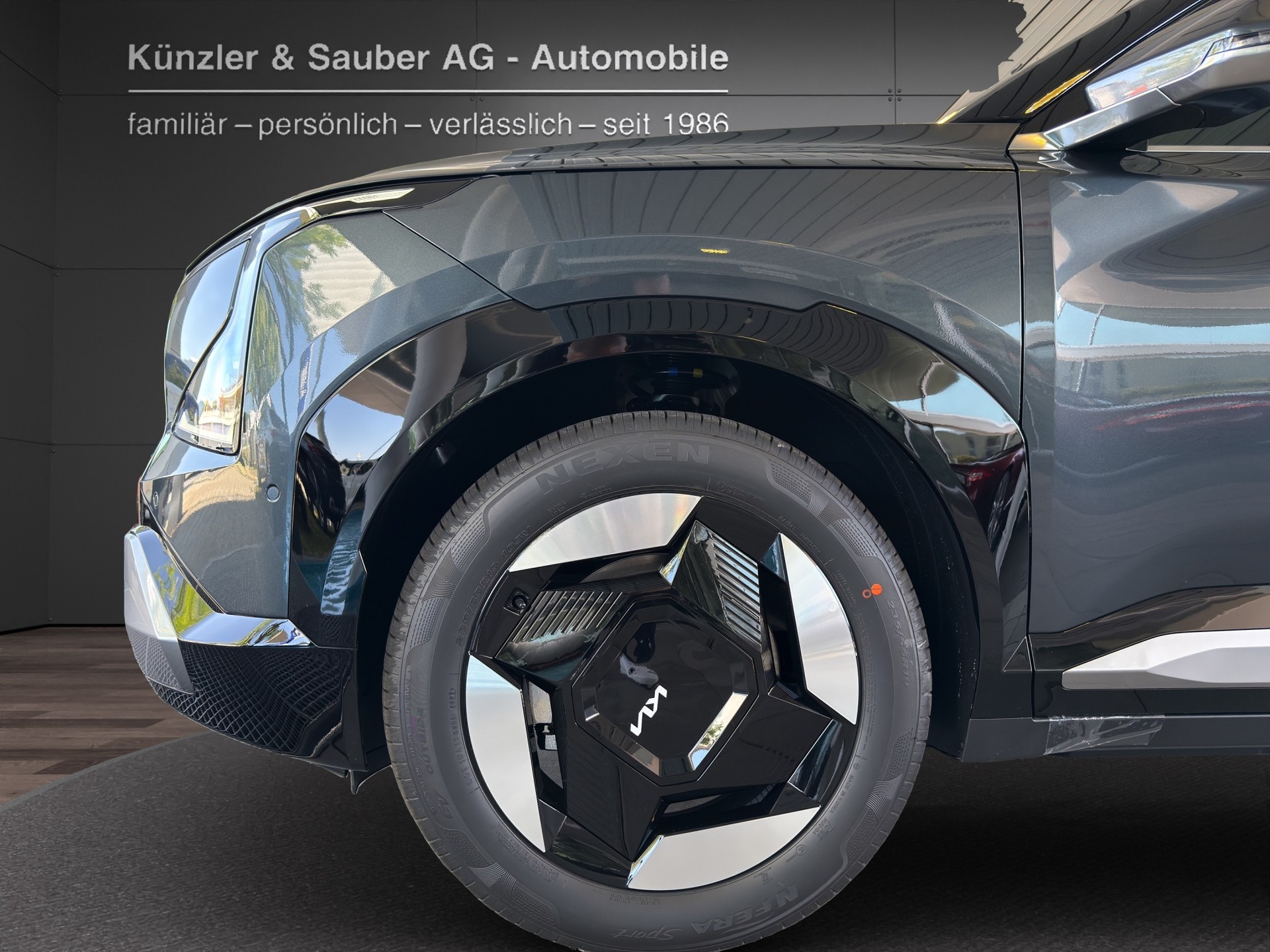 KIA EV5 81,4 kWh Earth 4x4-image-2