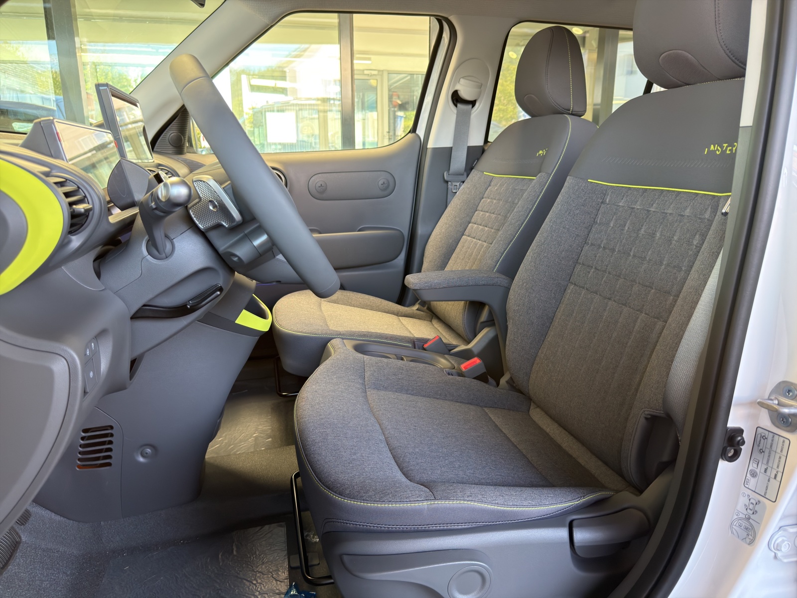 HYUNDAI Inster 49kWh Vertex Cross-image-9