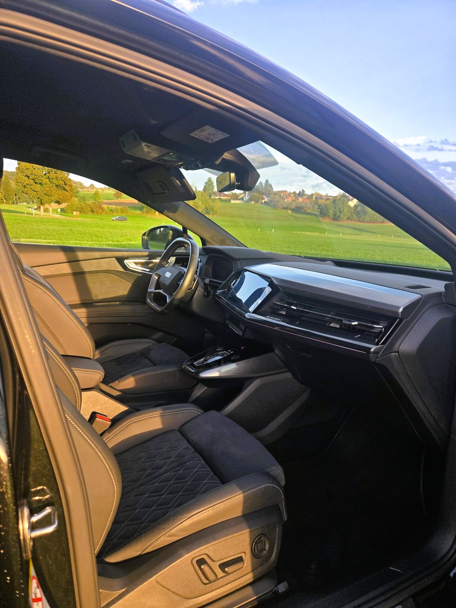 AUDI 50 quattro, S-Line-image-6