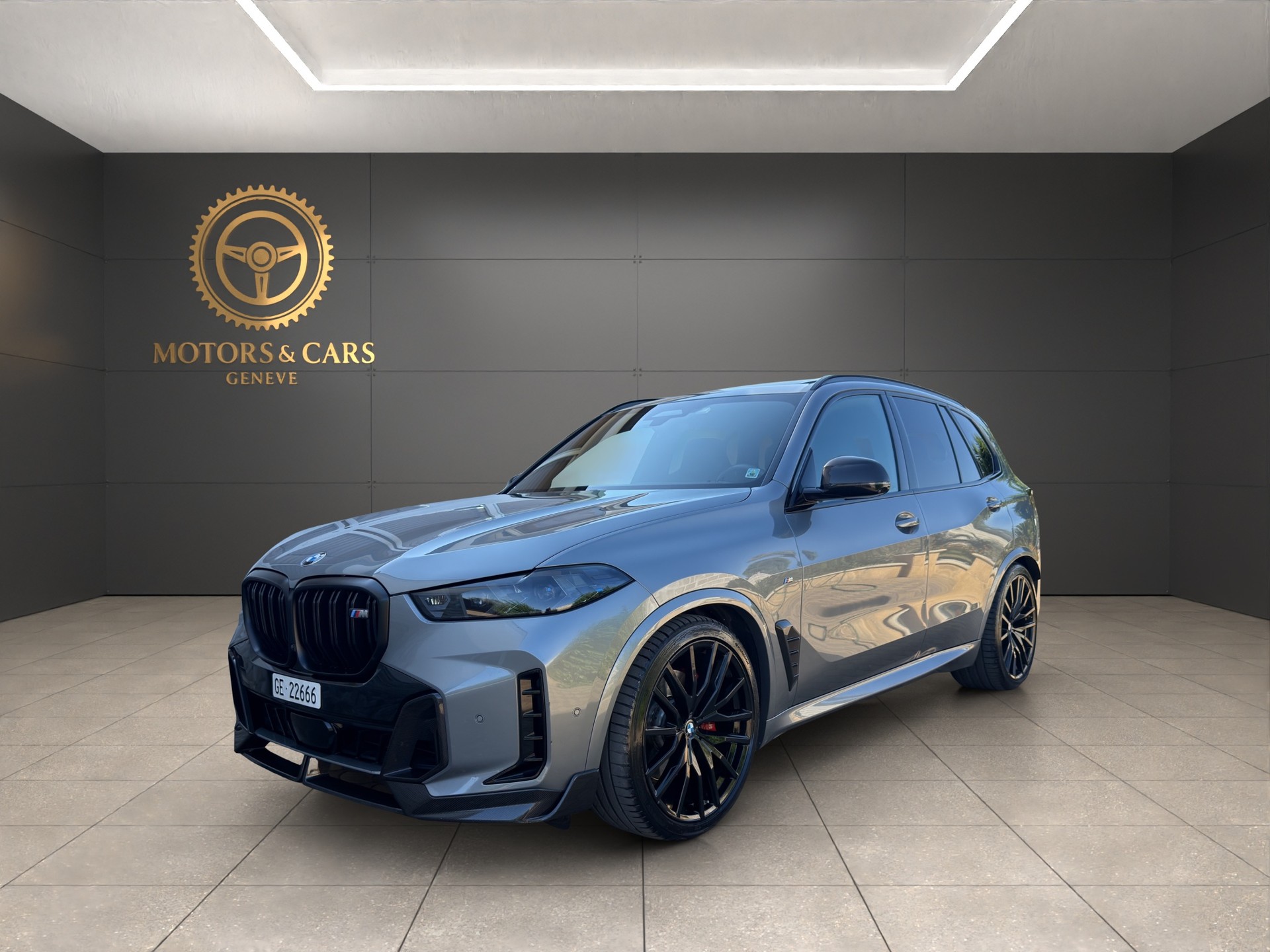 BMW X5 xDrive 48V 40d M Sport Pro Steptronic-image-0
