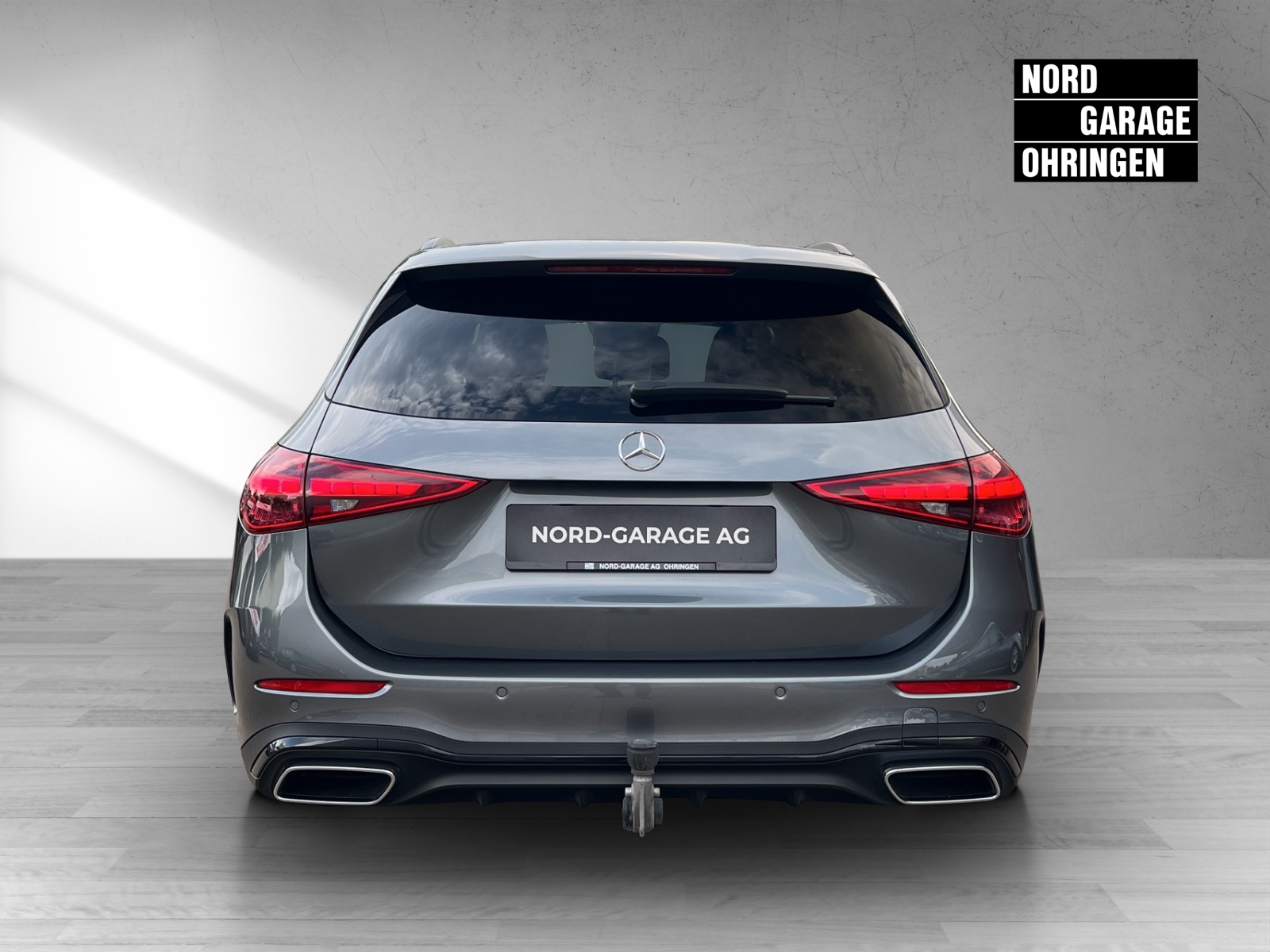 MERCEDES-BENZ C 300 d T AMG Line-image-3
