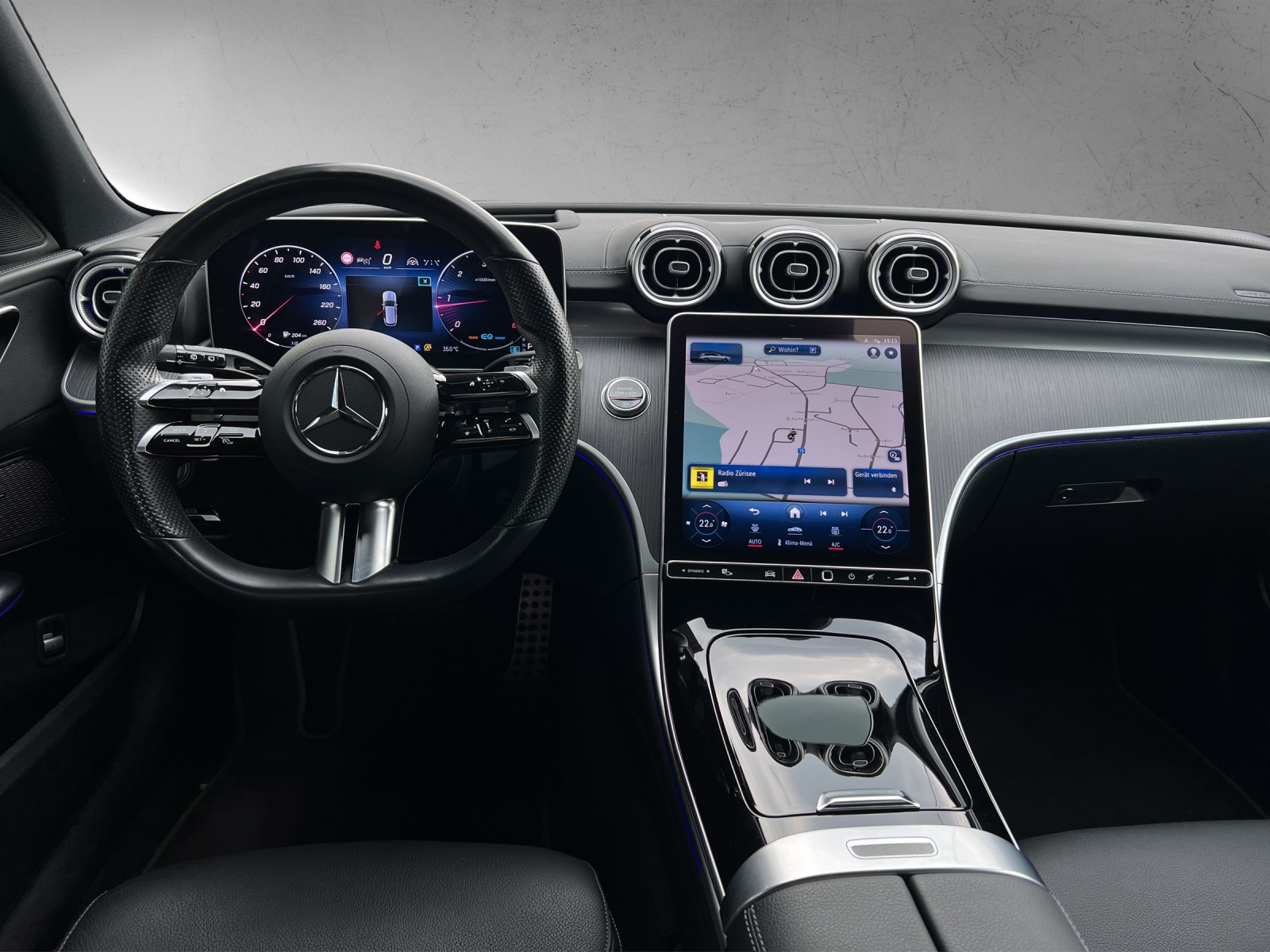 MERCEDES-BENZ C 300 d T AMG Line-image-7