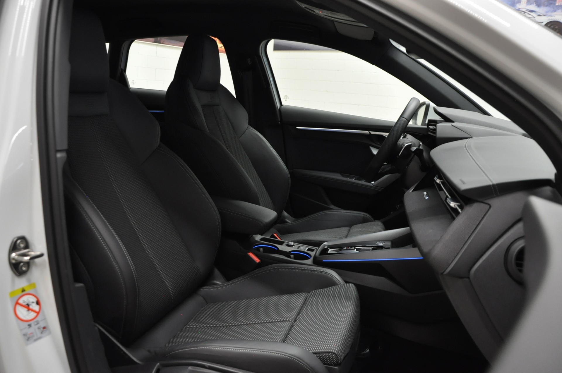 AUDI A3 Sportback 40 TFSI e advanced Attraction S-tronic-image-14
