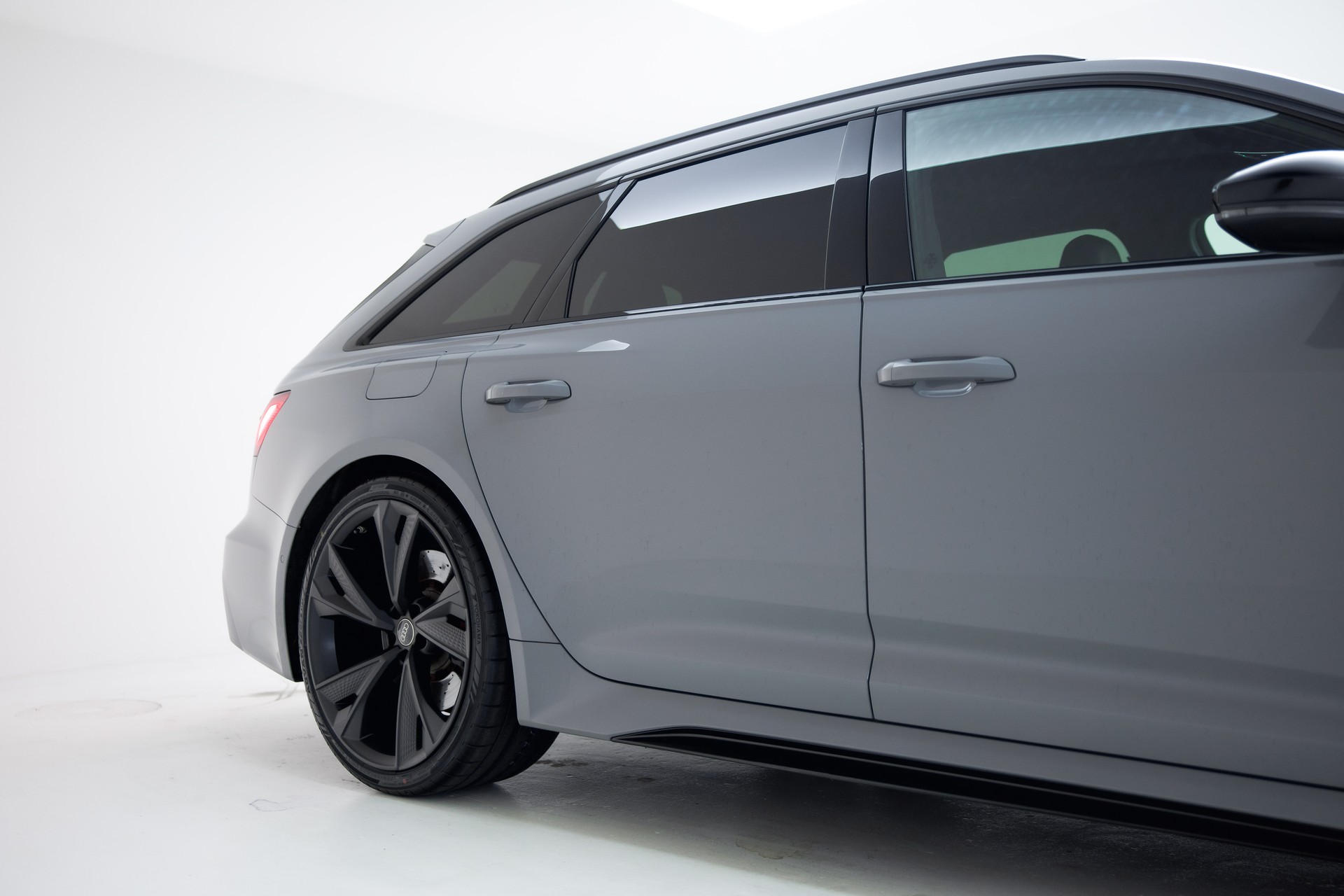 AUDI RS6 Avant 4.0 TFSI V8 quattro-image-14