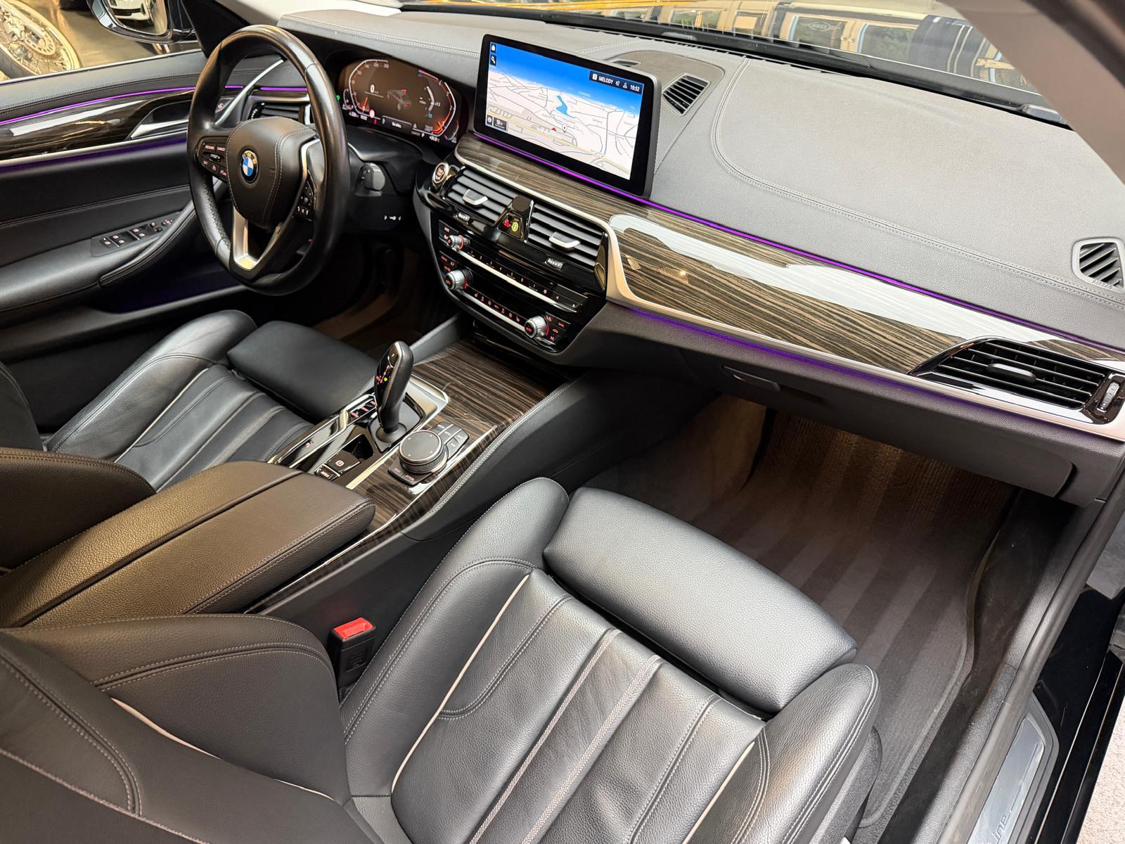 BMW 520d xDrive-image-15