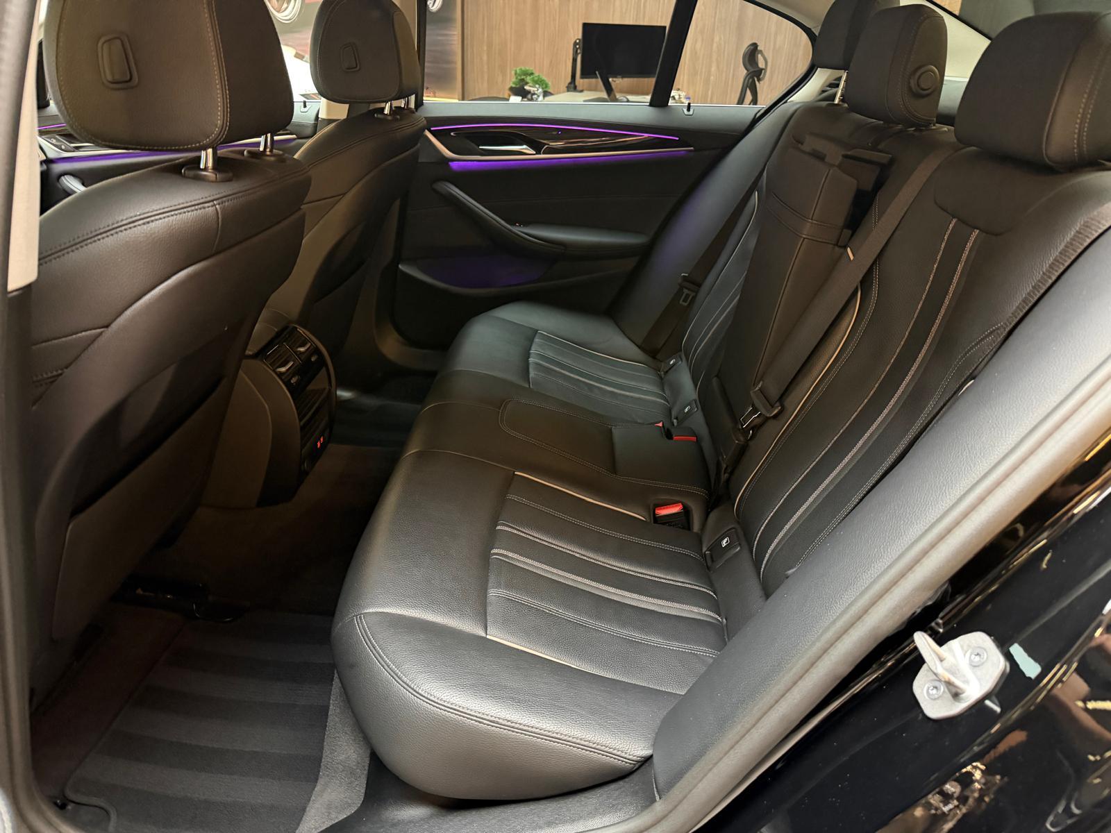 BMW 520d xDrive-image-17