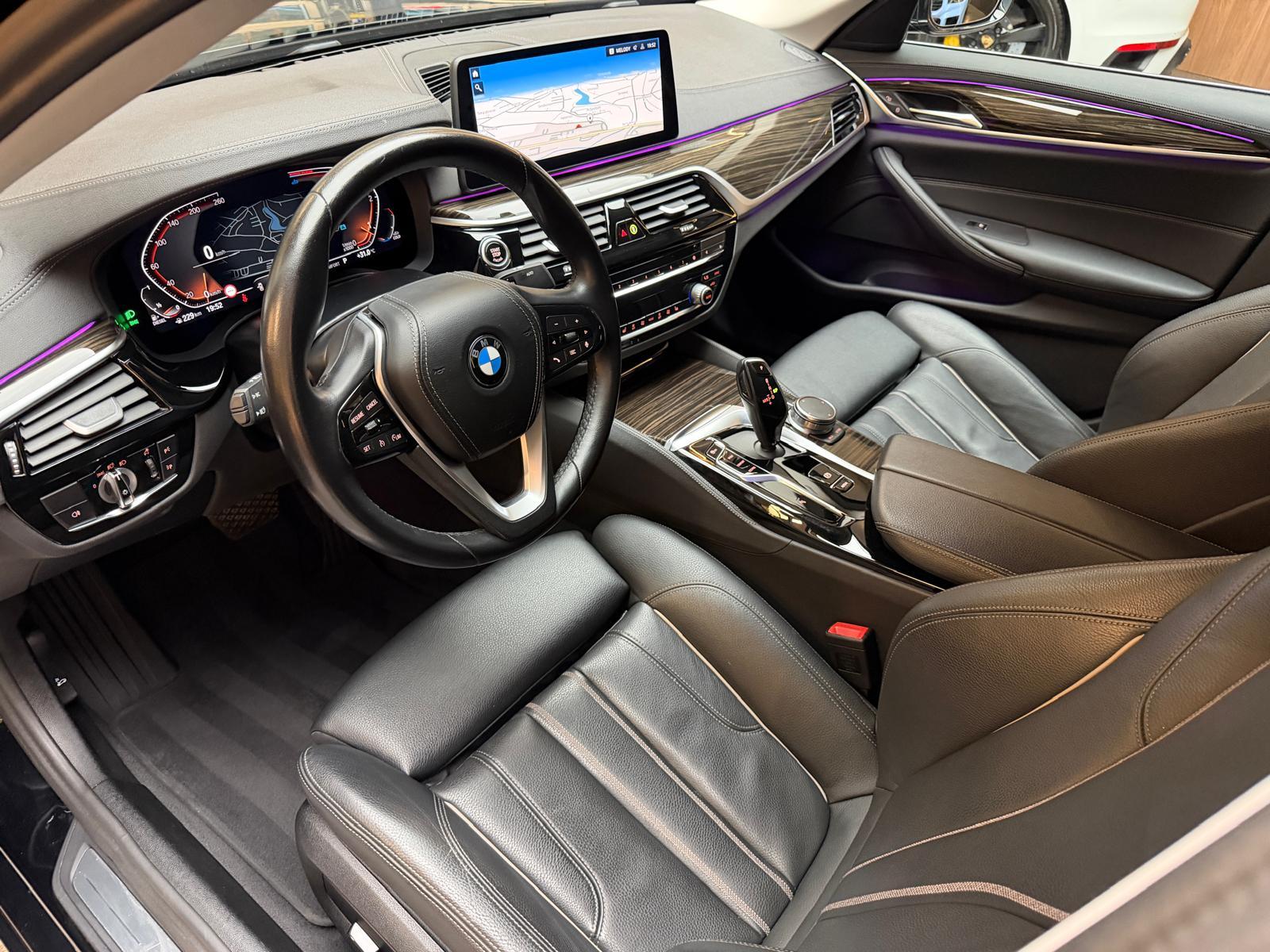 BMW 520d xDrive-image-13