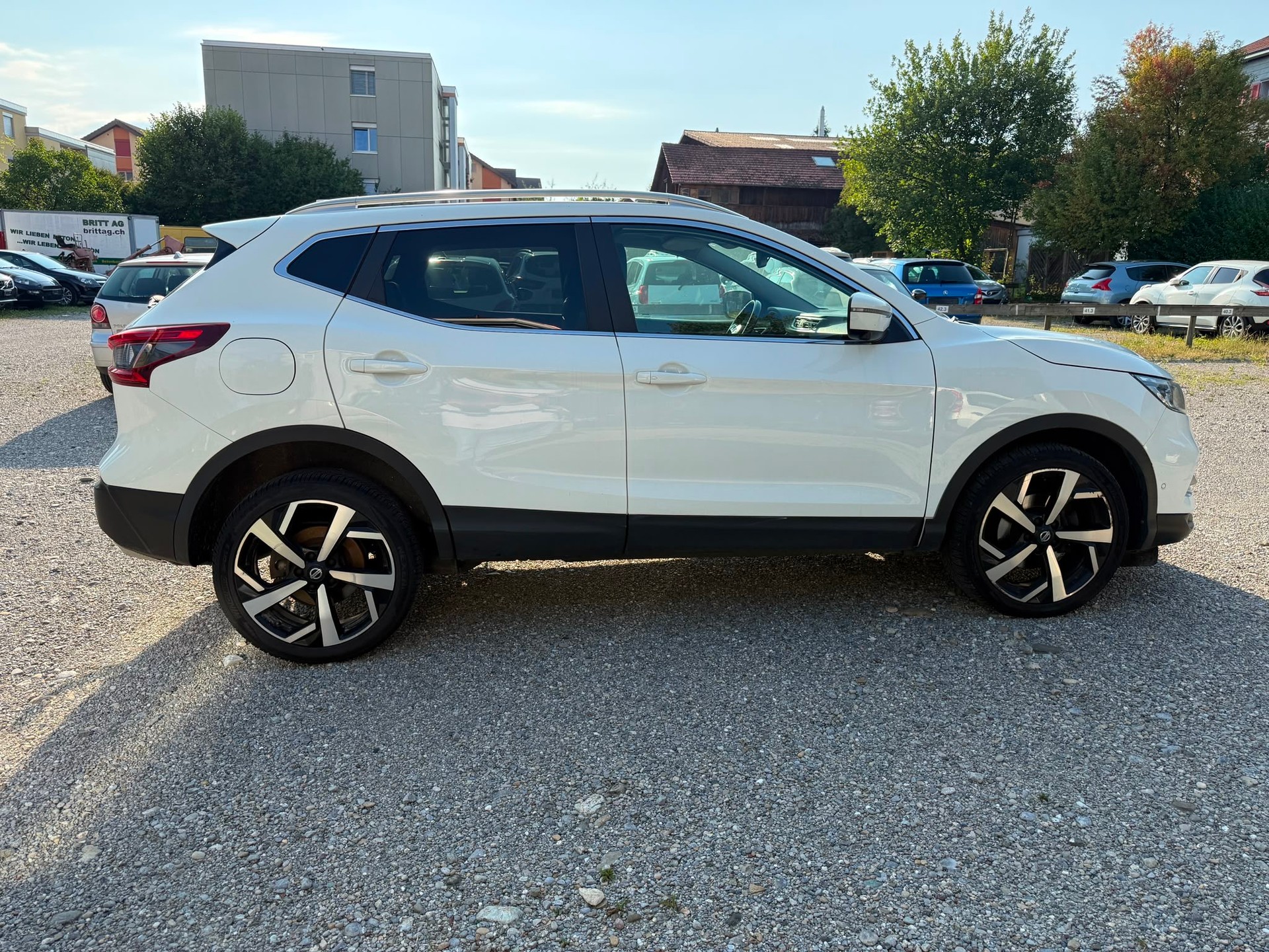 NISSAN Qashqai 1.7 dCi tekna Xtronic ALL-MODE 4x4-image-10