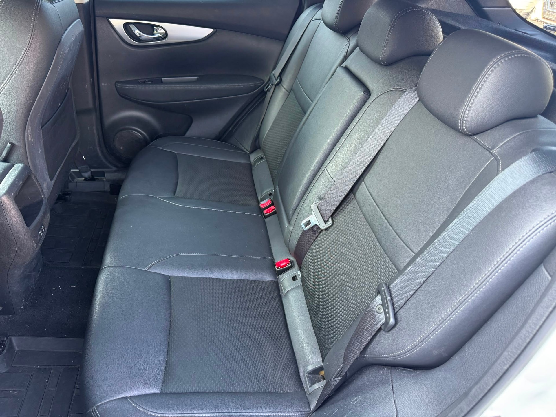 NISSAN Qashqai 1.7 dCi tekna Xtronic ALL-MODE 4x4-image-22