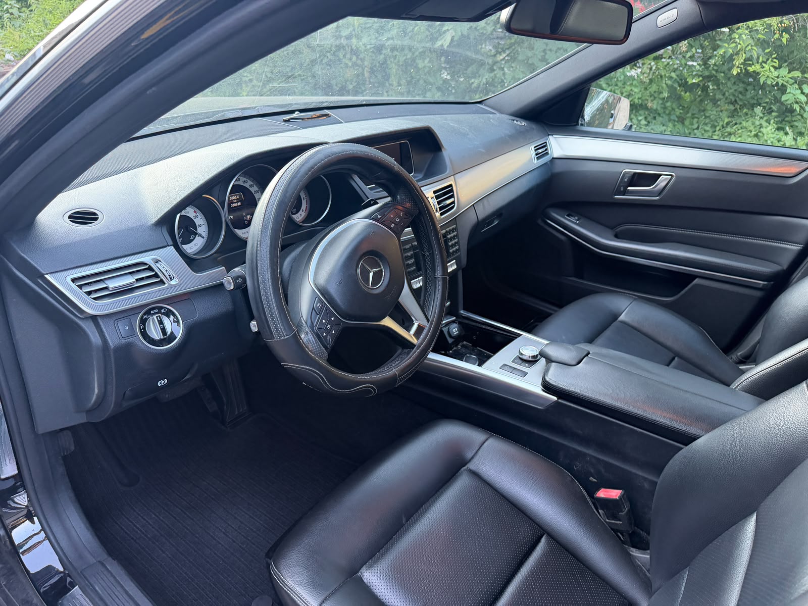 MERCEDES-BENZ E 200 BlueTEC Avantgarde 7G-Tronic-image-6