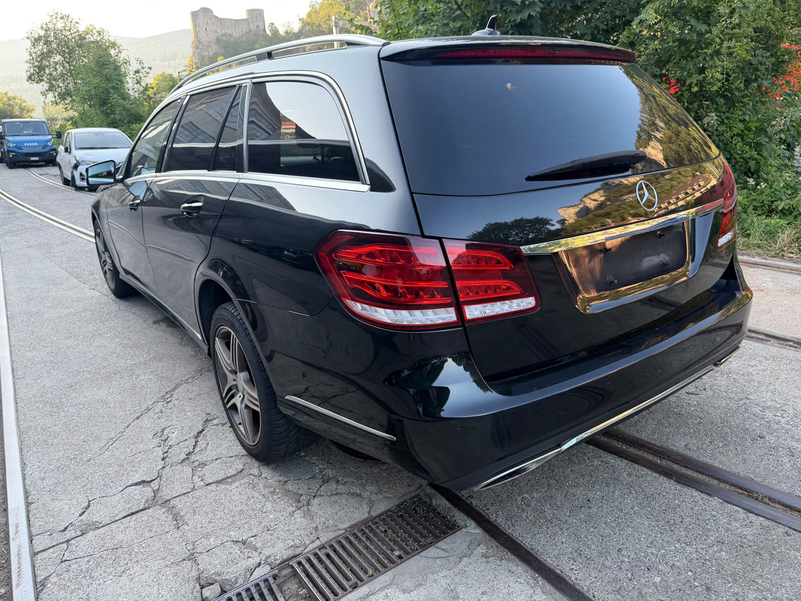 MERCEDES-BENZ E 200 BlueTEC Avantgarde 7G-Tronic-image-0