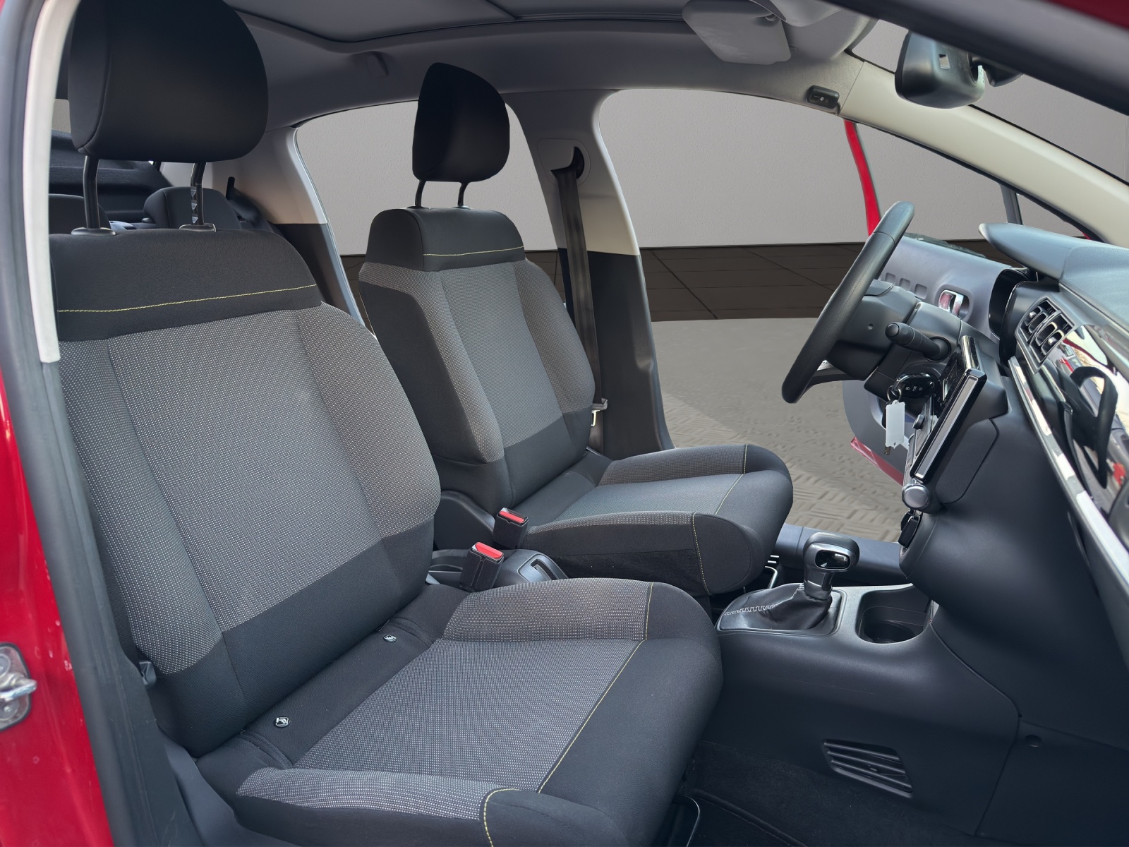 CITROEN C3 1.2i PureTech Feel EAT-image-15