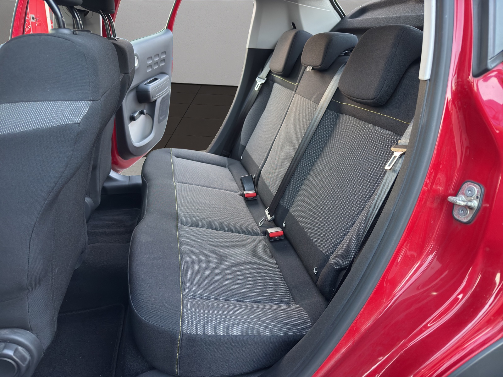 CITROEN C3 1.2i PureTech Feel EAT-image-11