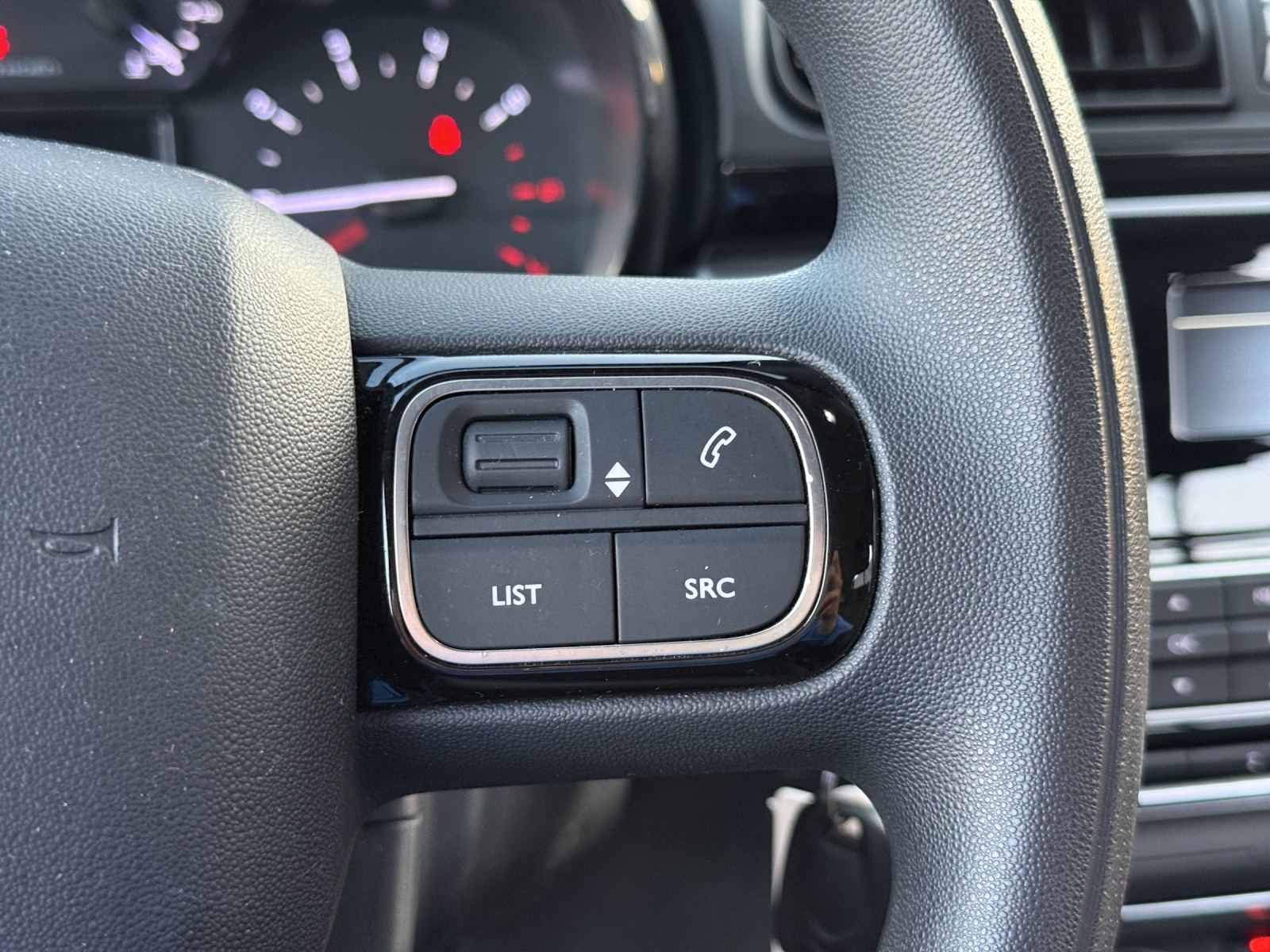 CITROEN C3 1.2i PureTech Feel EAT-image-22