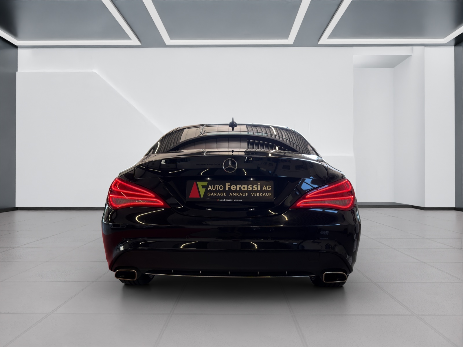 MERCEDES-BENZ CLA 200 7G-DCT-image-4
