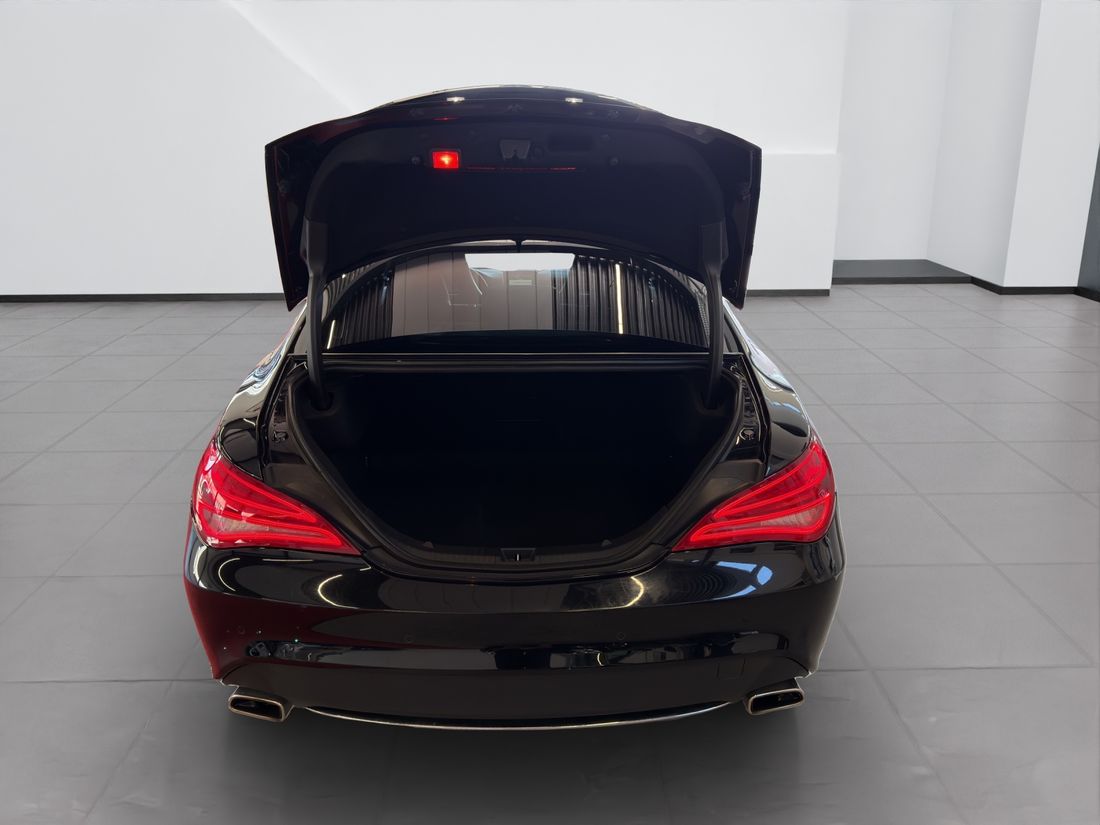 MERCEDES-BENZ CLA 200 7G-DCT-image-23