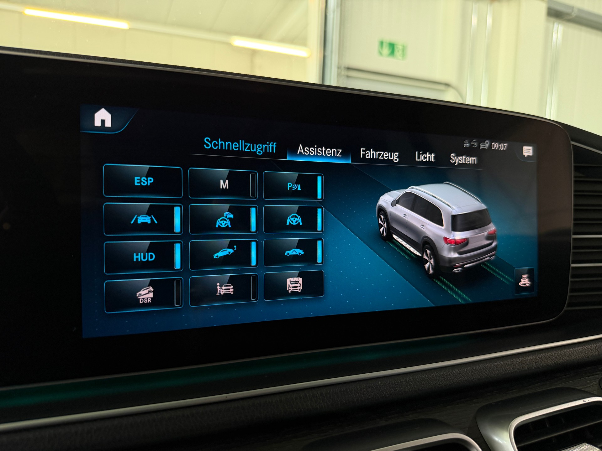 MERCEDES-BENZ GLS 400 d 4Matic AMG Line 9G-Tronic (CH)-image-23