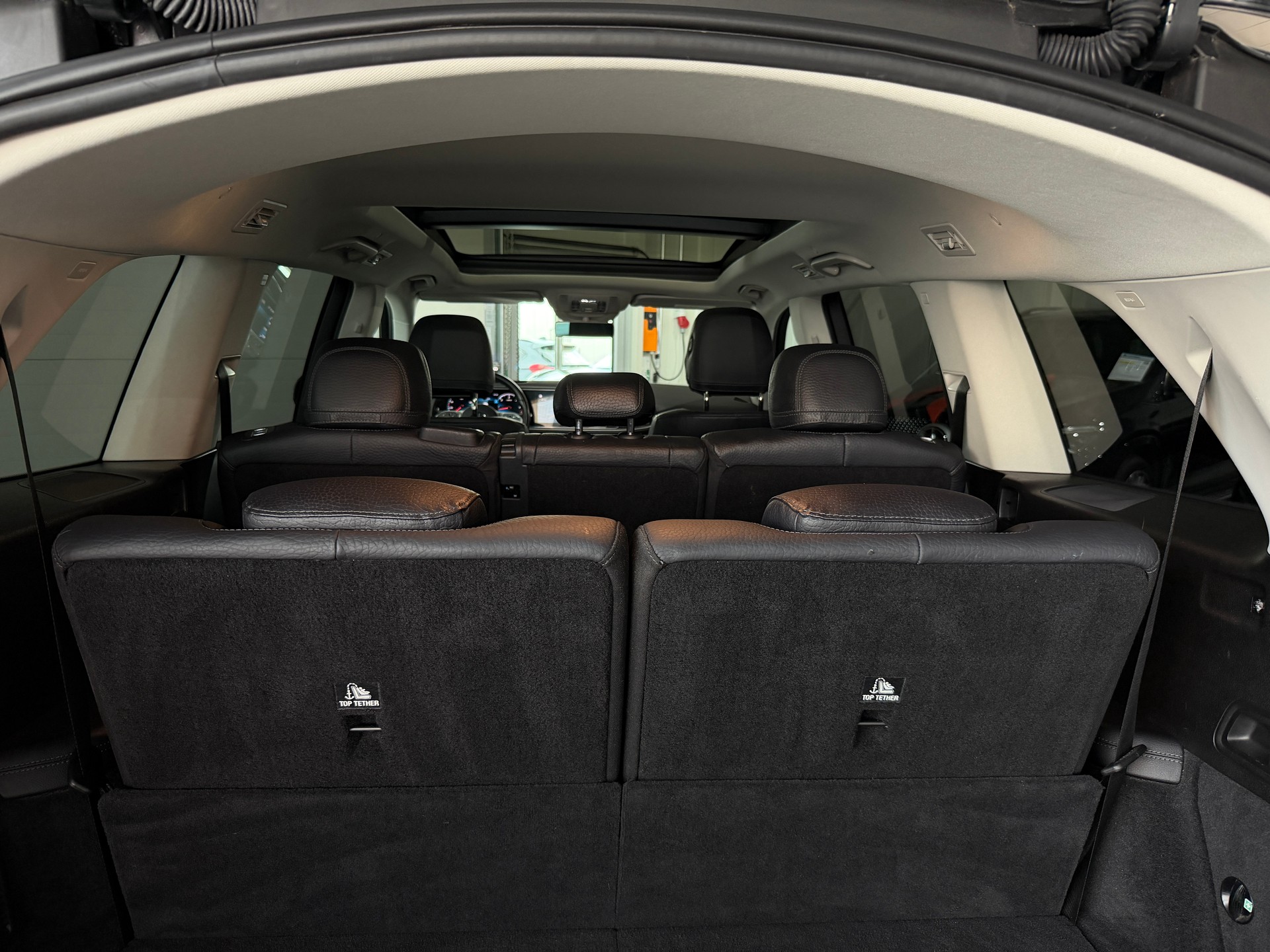 MERCEDES-BENZ GLS 400 d 4Matic AMG Line 9G-Tronic (CH)-image-10
