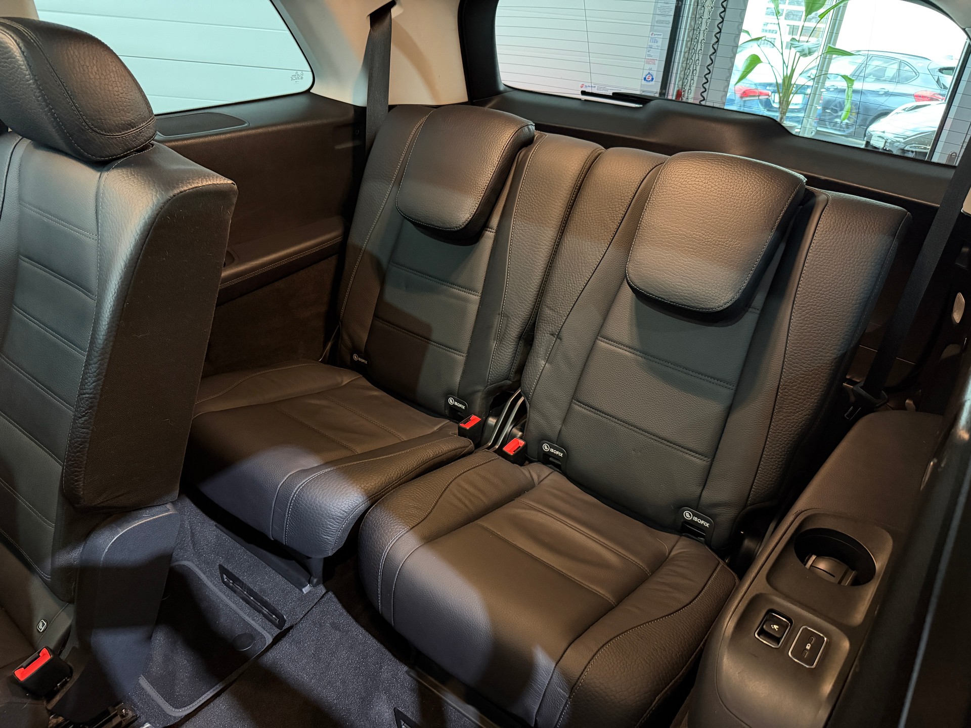 MERCEDES-BENZ GLS 400 d 4Matic AMG Line 9G-Tronic (CH)-image-9