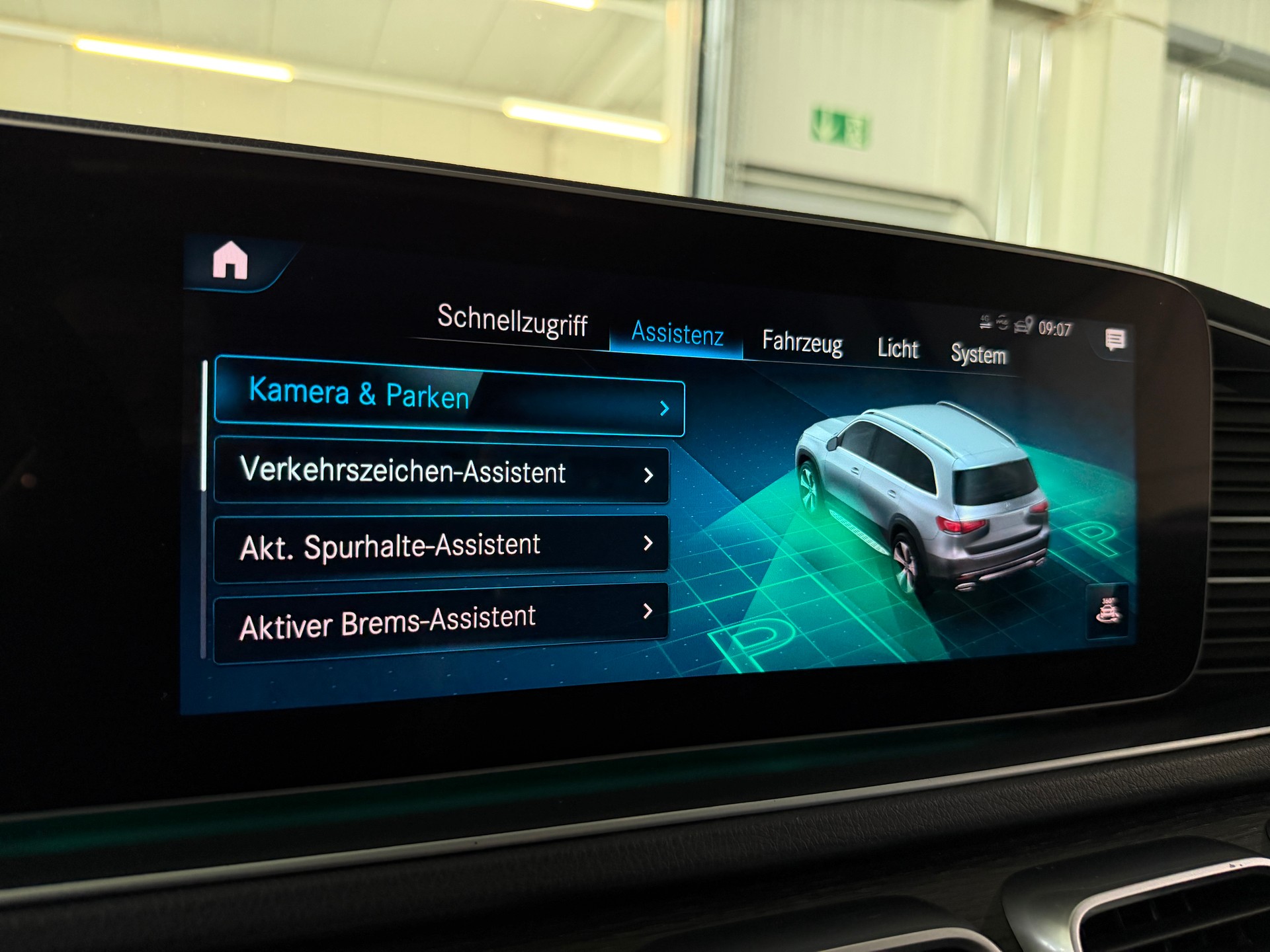 MERCEDES-BENZ GLS 400 d 4Matic AMG Line 9G-Tronic (CH)-image-21