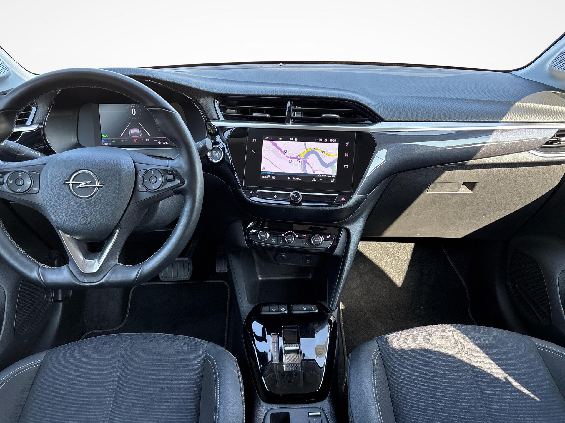 OPEL Corsa-e Elegance-image-9