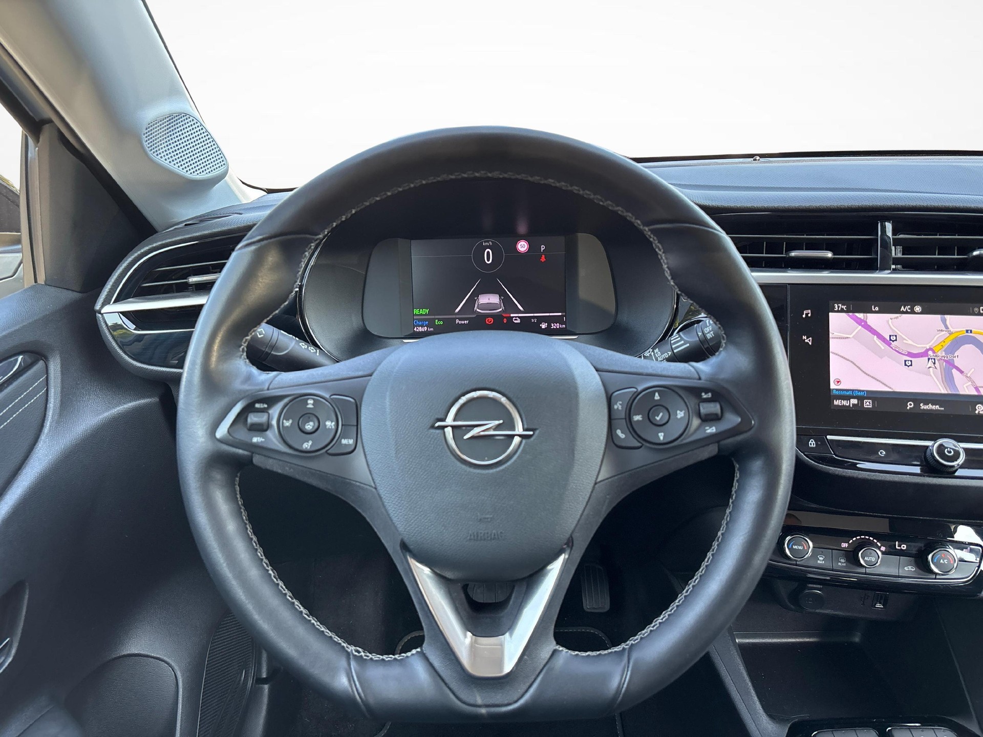 OPEL Corsa-e Elegance-image-3