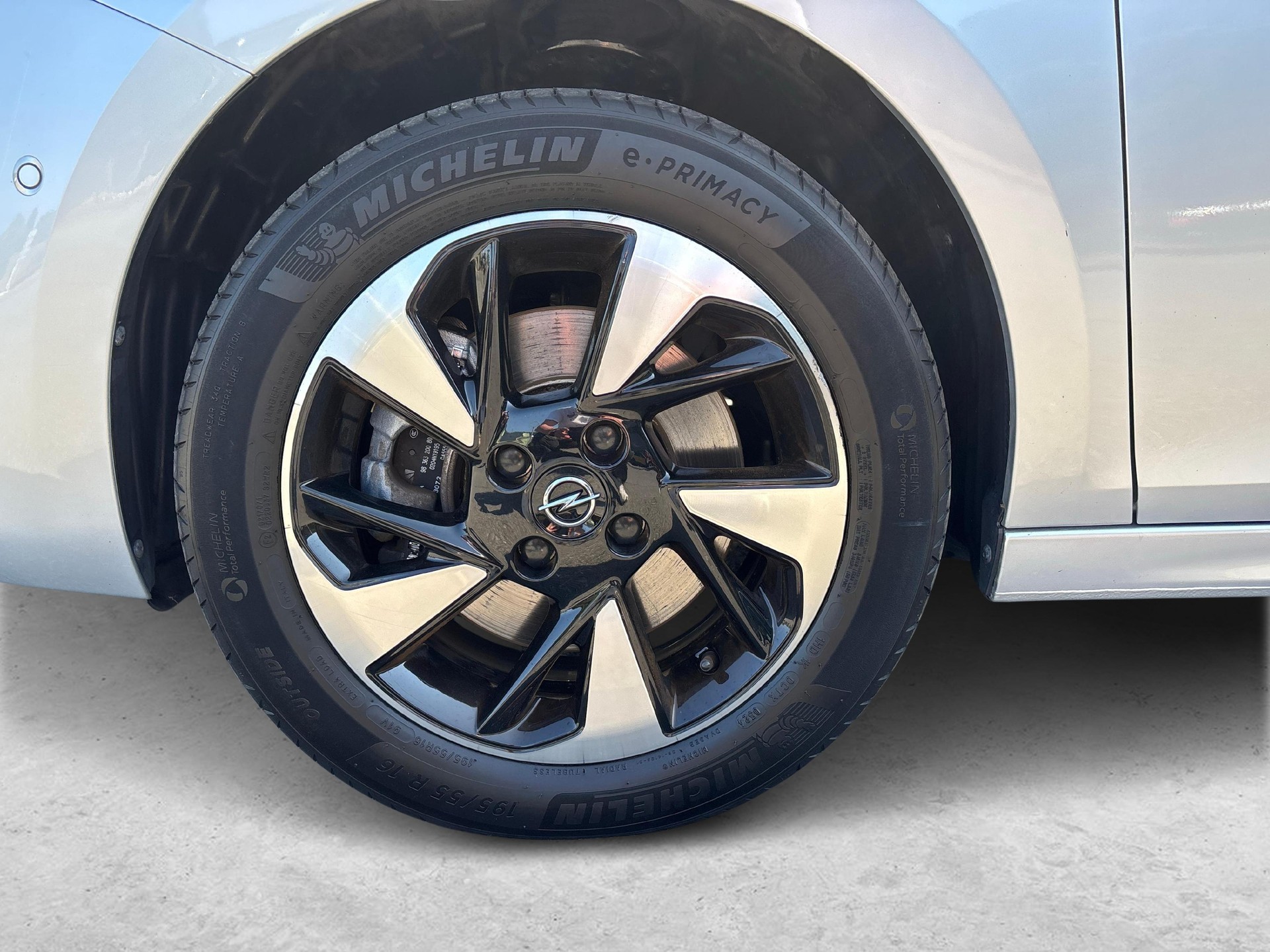 OPEL Corsa-e Elegance-image-10