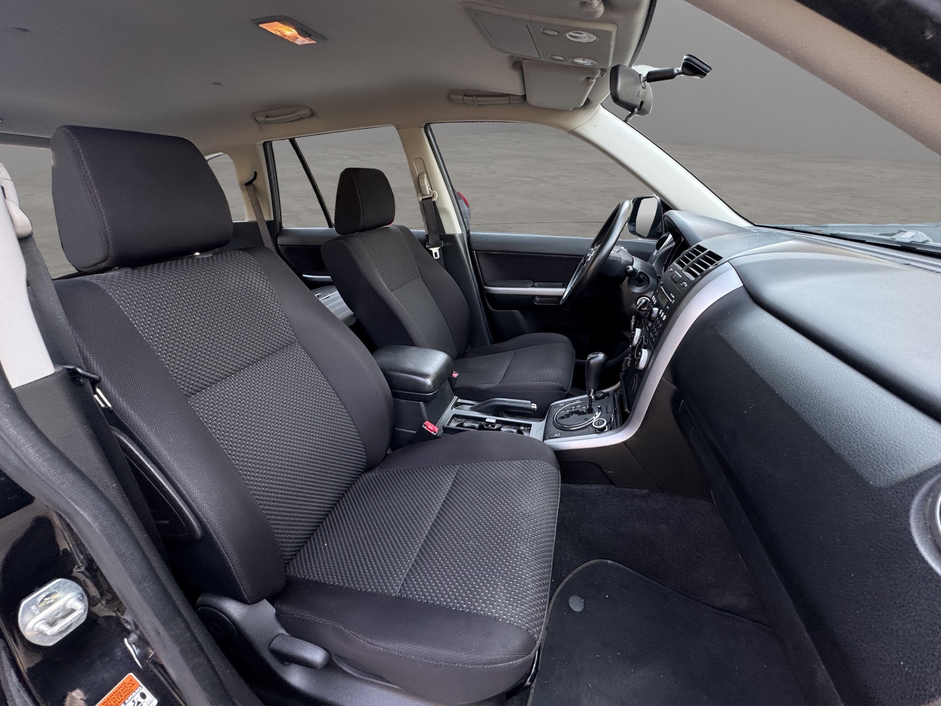 SUZUKI Grand Vitara 2.0 16V Top Limited Edition Automatic-image-12