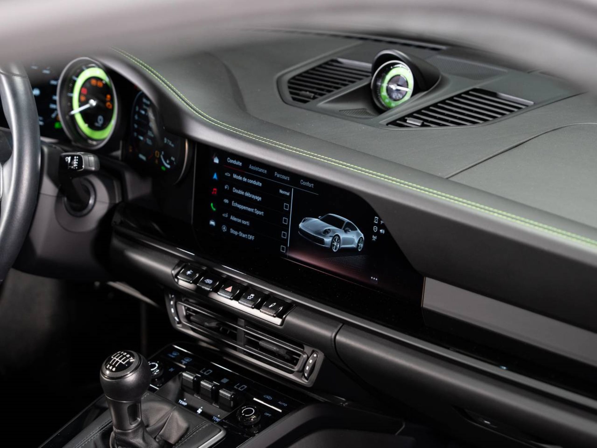PORSCHE 911 Carrera T-image-12
