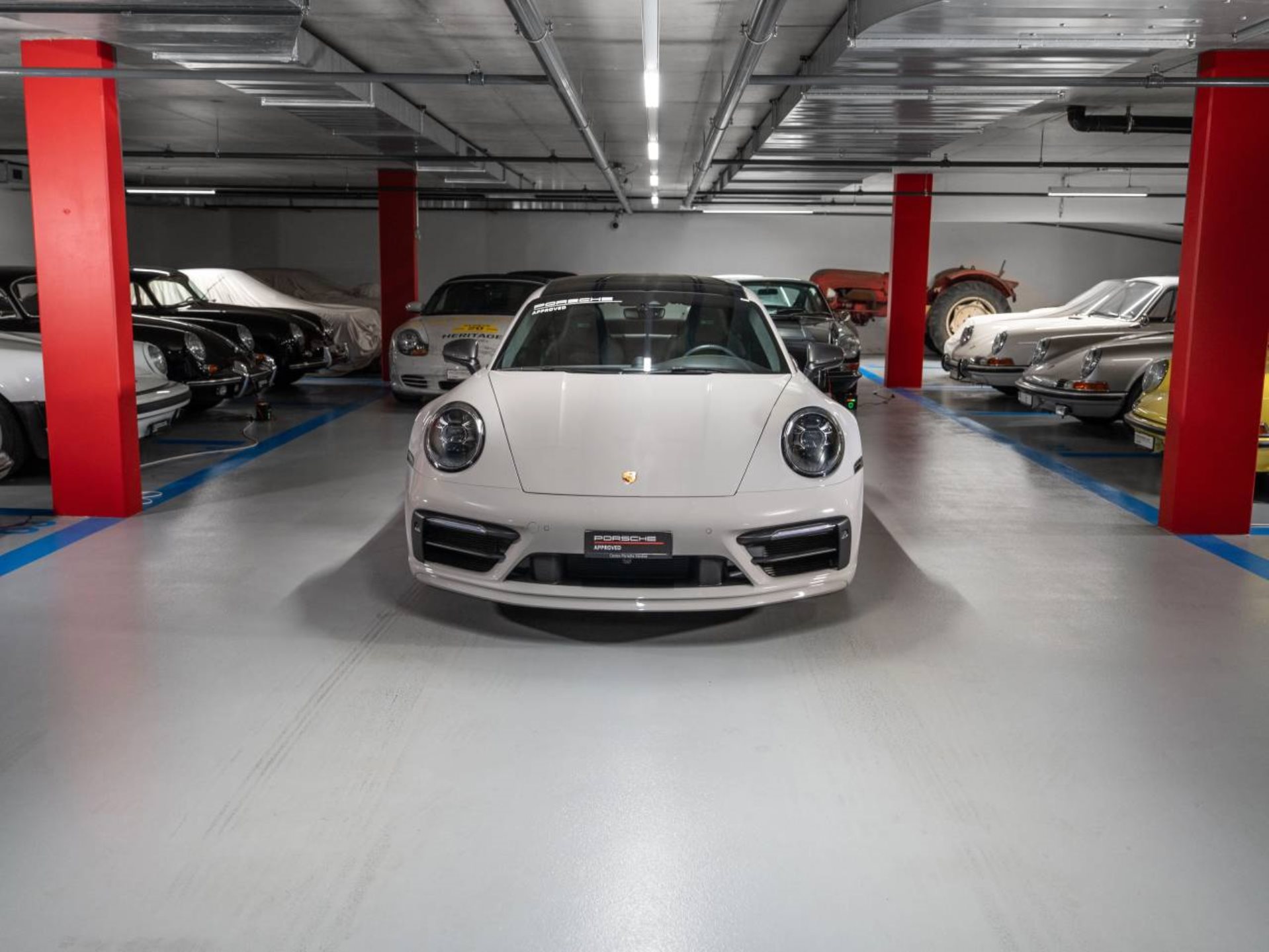 PORSCHE 911 Carrera T-image-6
