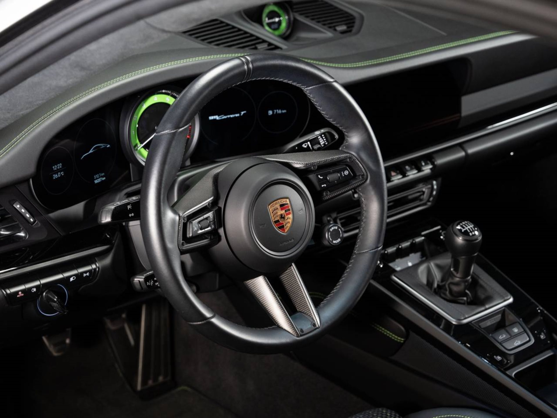 PORSCHE 911 Carrera T-image-8