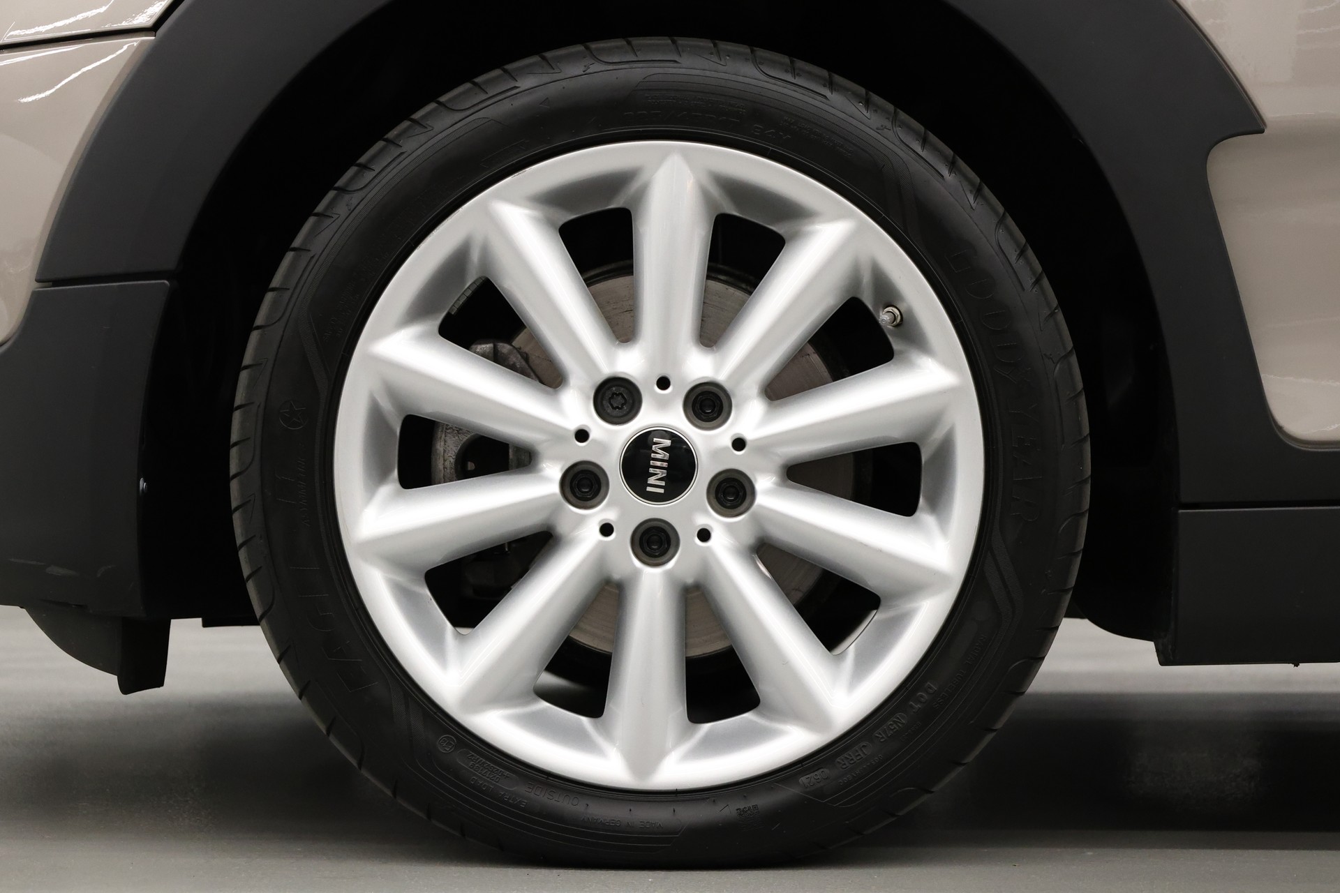 MINI Clubman F54 1.5i Cooper-image-9