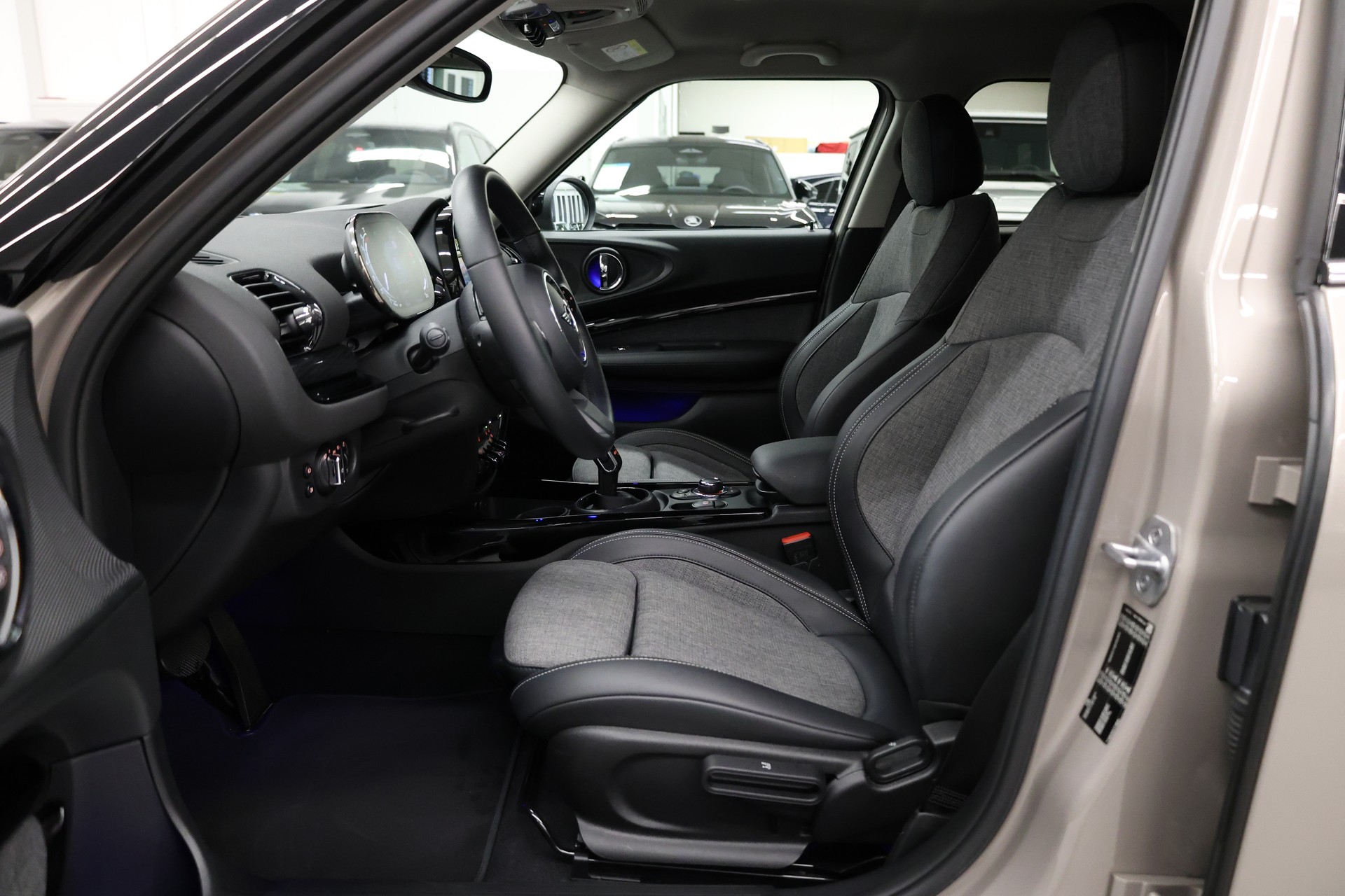 MINI Clubman F54 1.5i Cooper-image-10