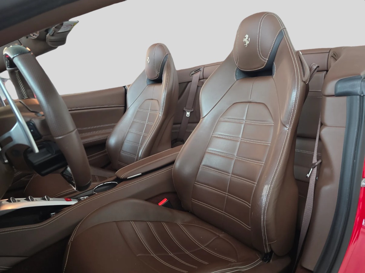FERRARI California 3.9 V8 T-image-9
