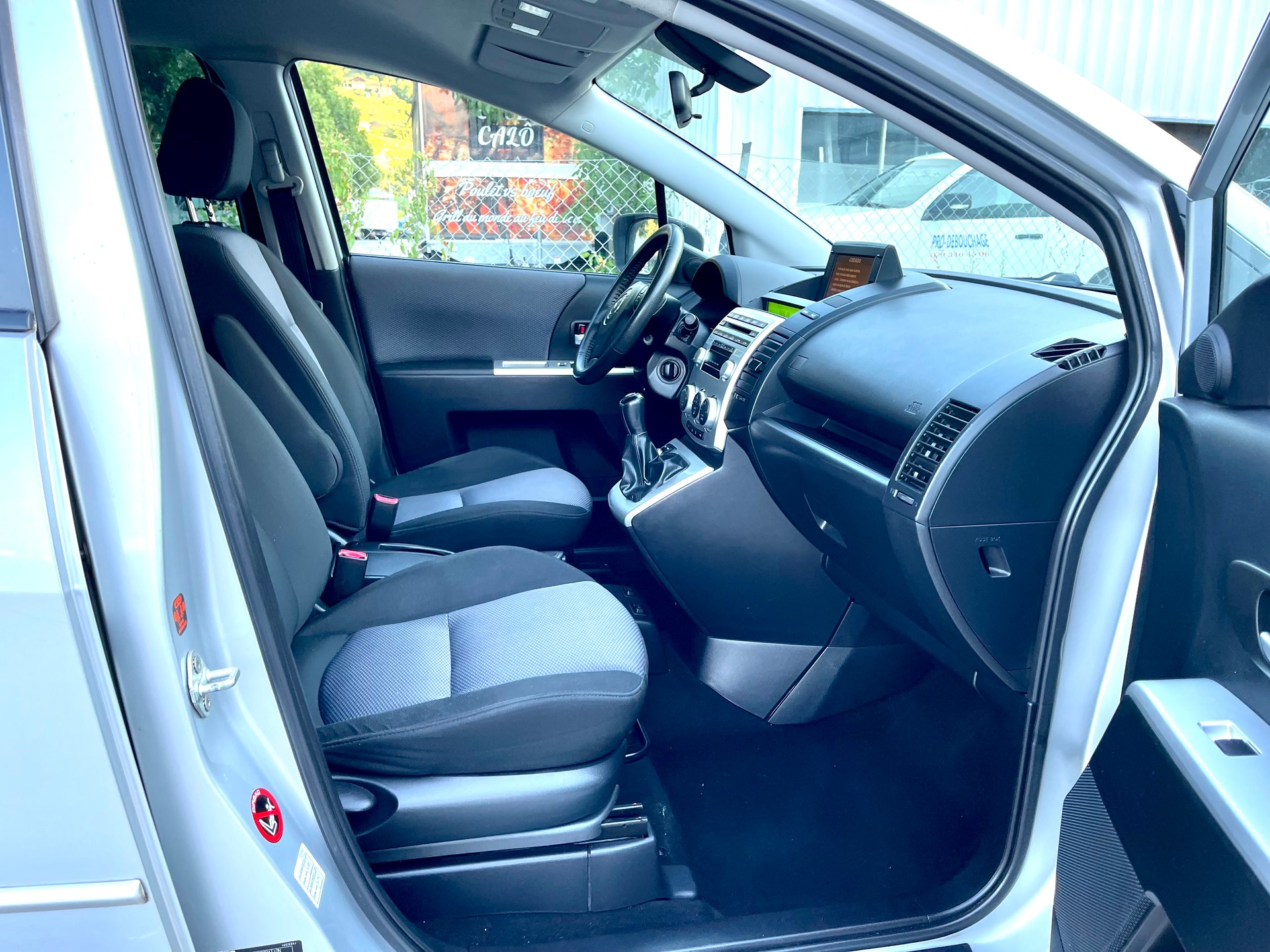 MAZDA 5 2.0 16V Exclusive-image-12
