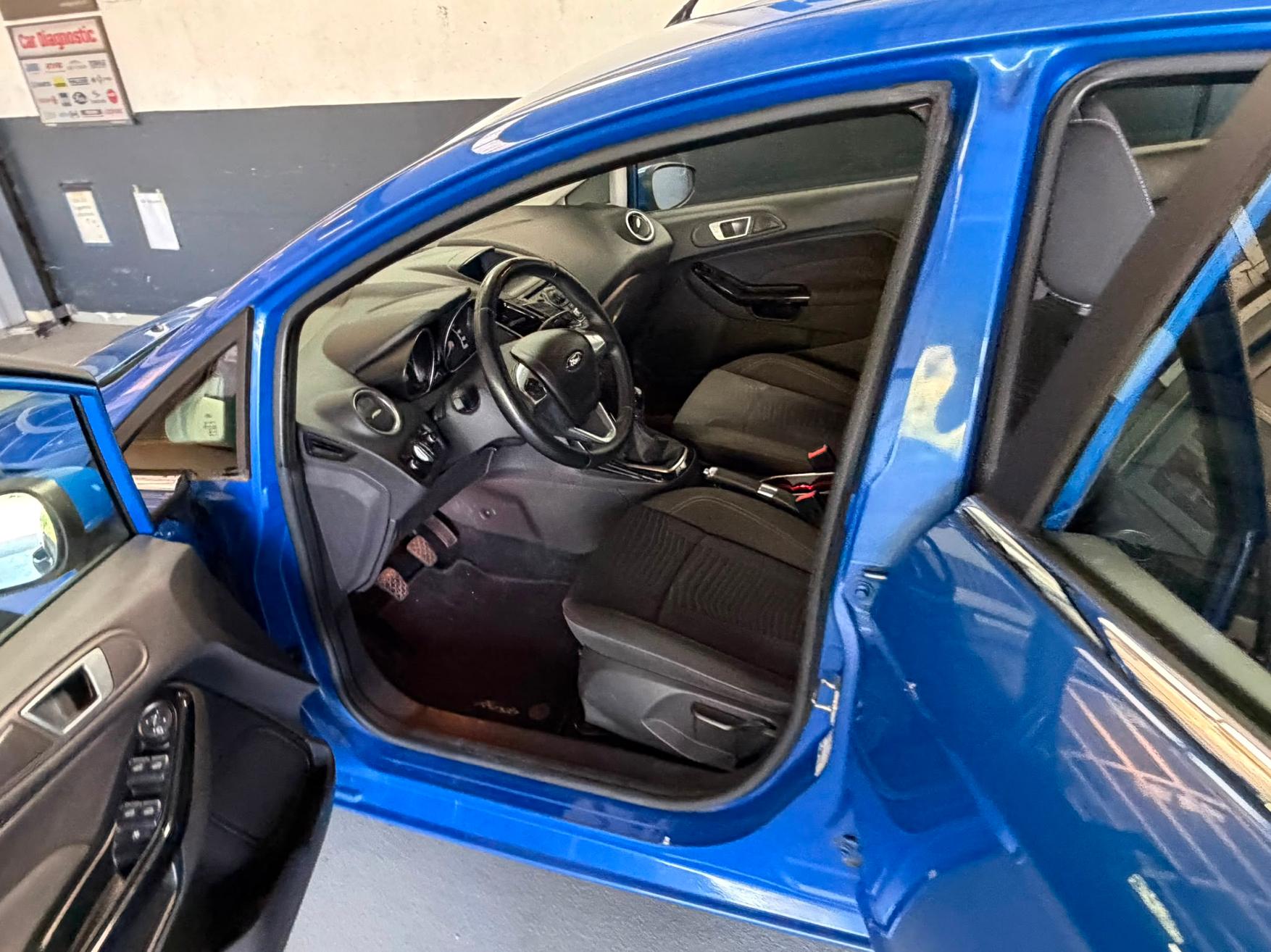 FORD Fiesta 1.0 EcoB 100 Titanium-image-8