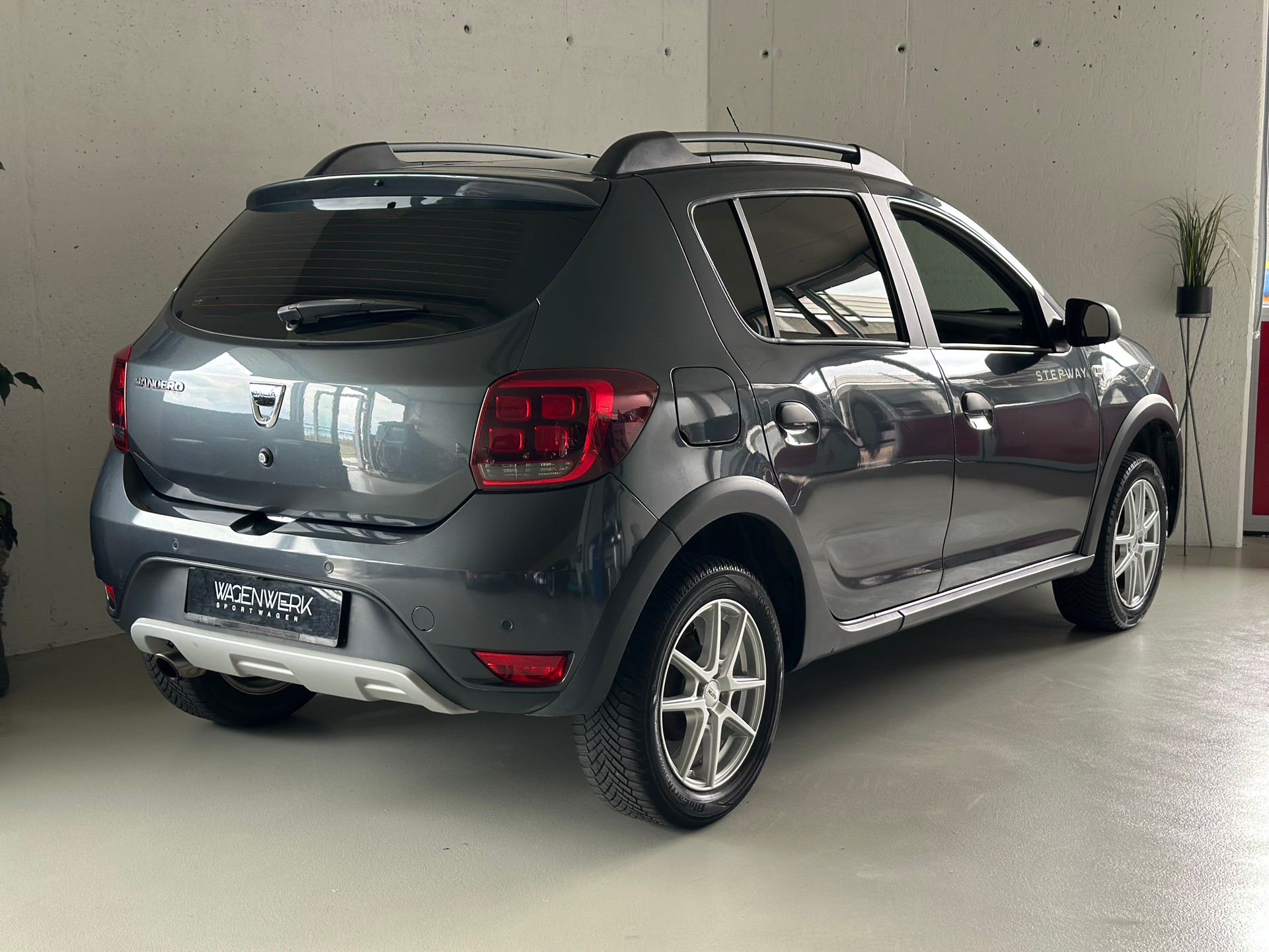 DACIA Sandero Tce 90 Stepway Automatic-image-7