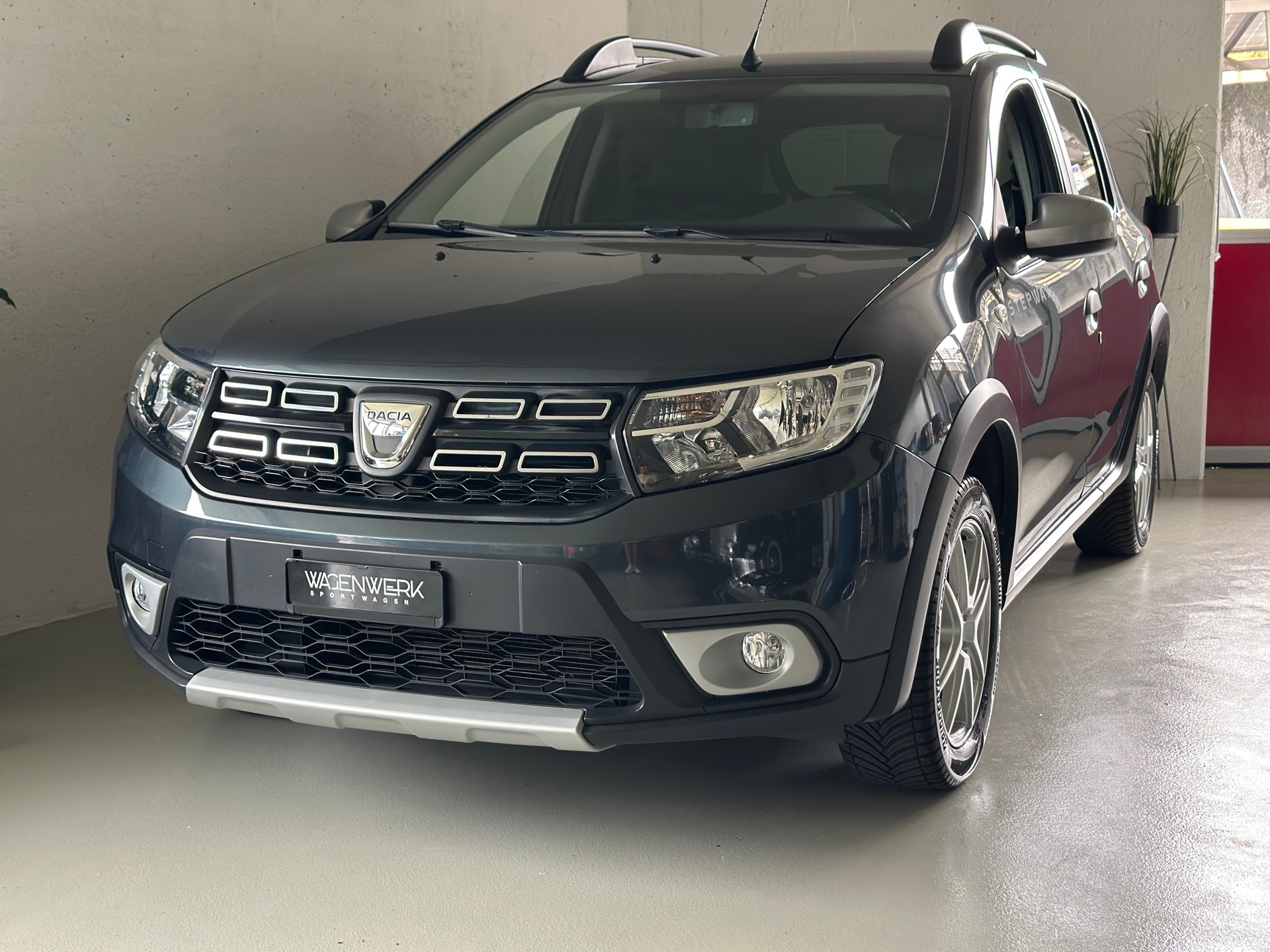 DACIA Sandero Tce 90 Stepway Automatic-image-2