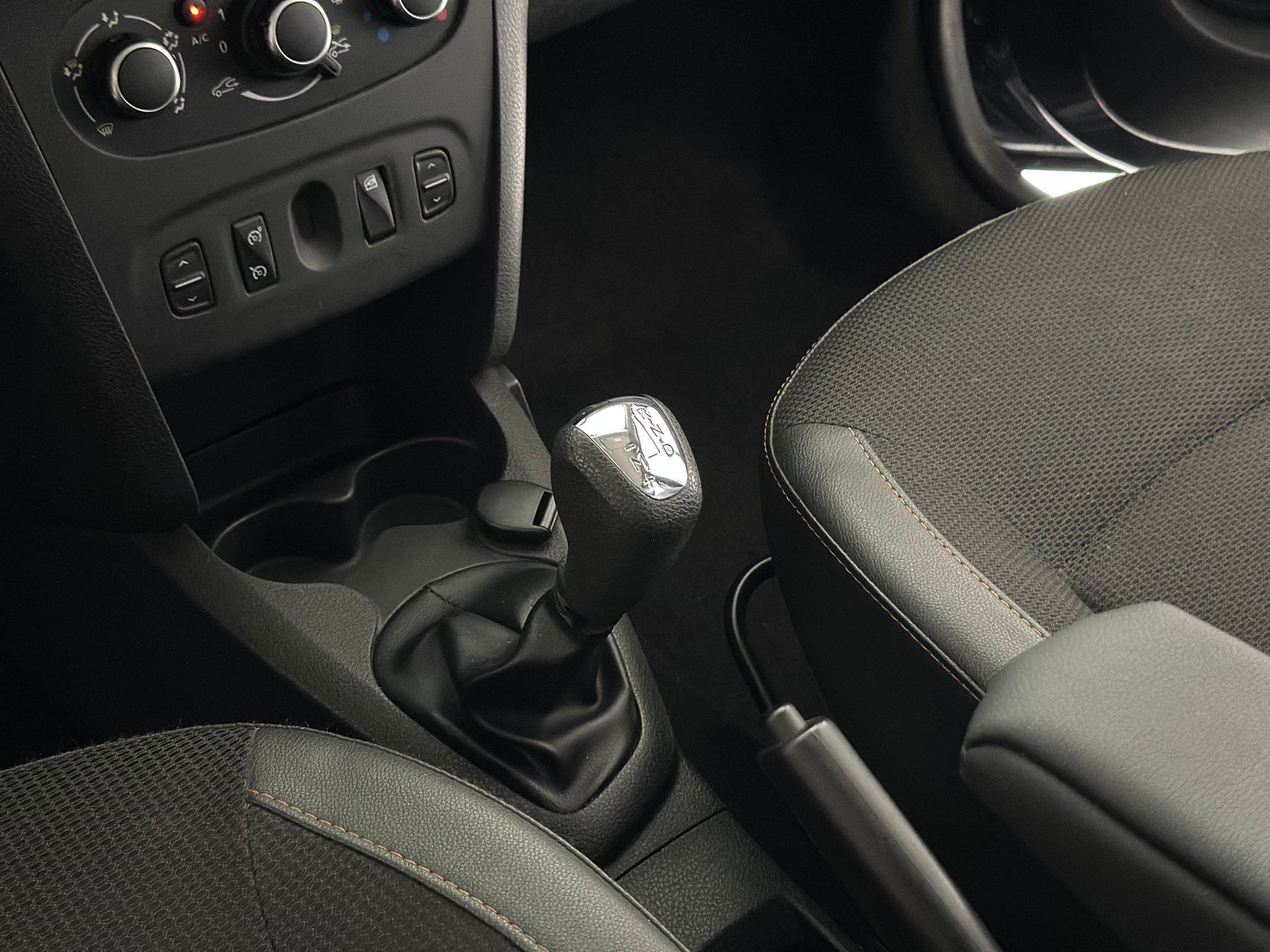 DACIA Sandero Tce 90 Stepway Automatic-image-18
