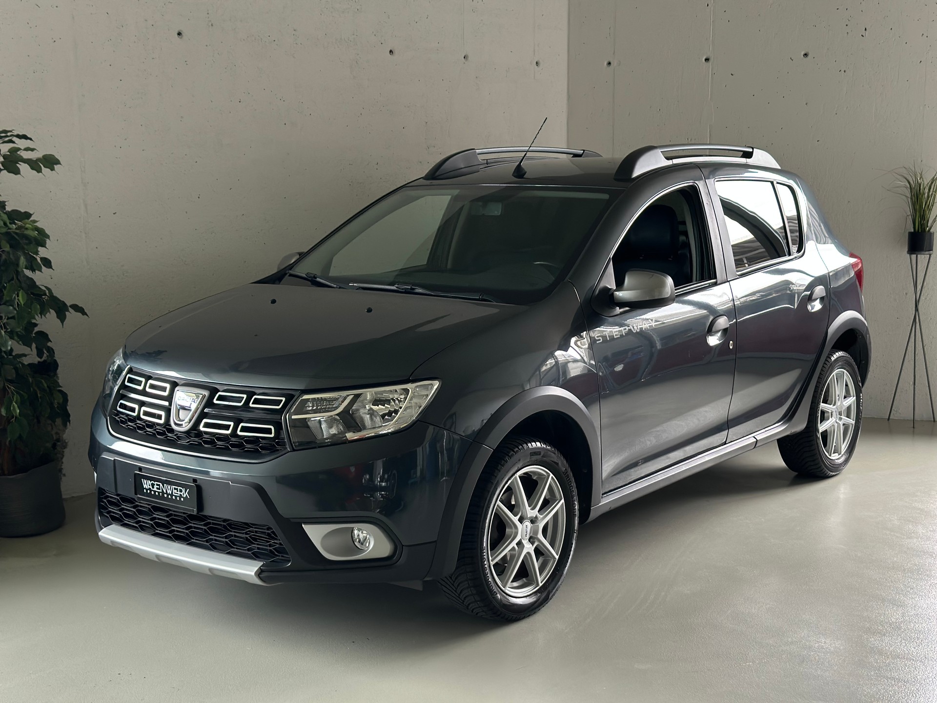 DACIA Sandero Tce 90 Stepway Automatic-image-0