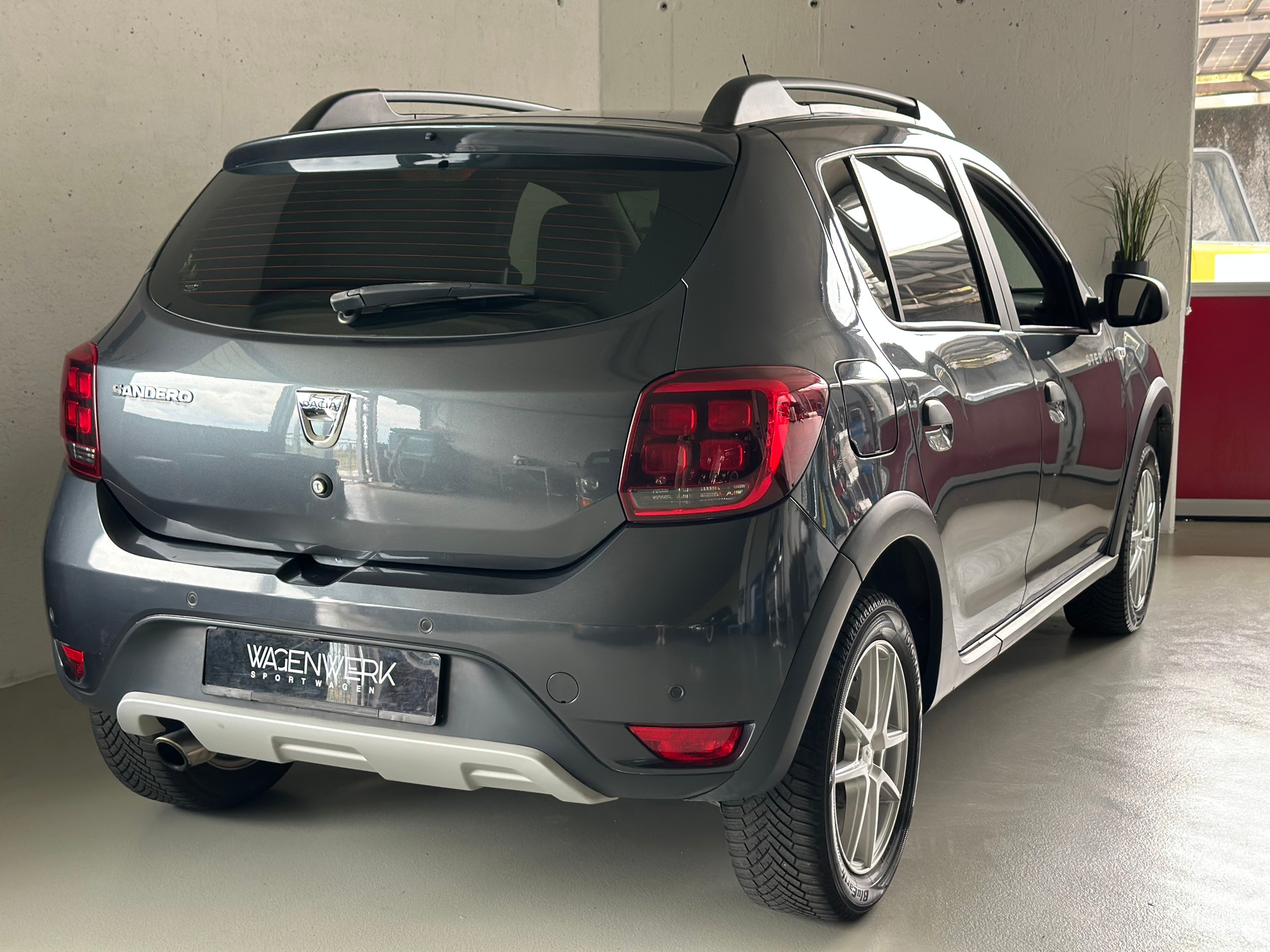 DACIA Sandero Tce 90 Stepway Automatic-image-8