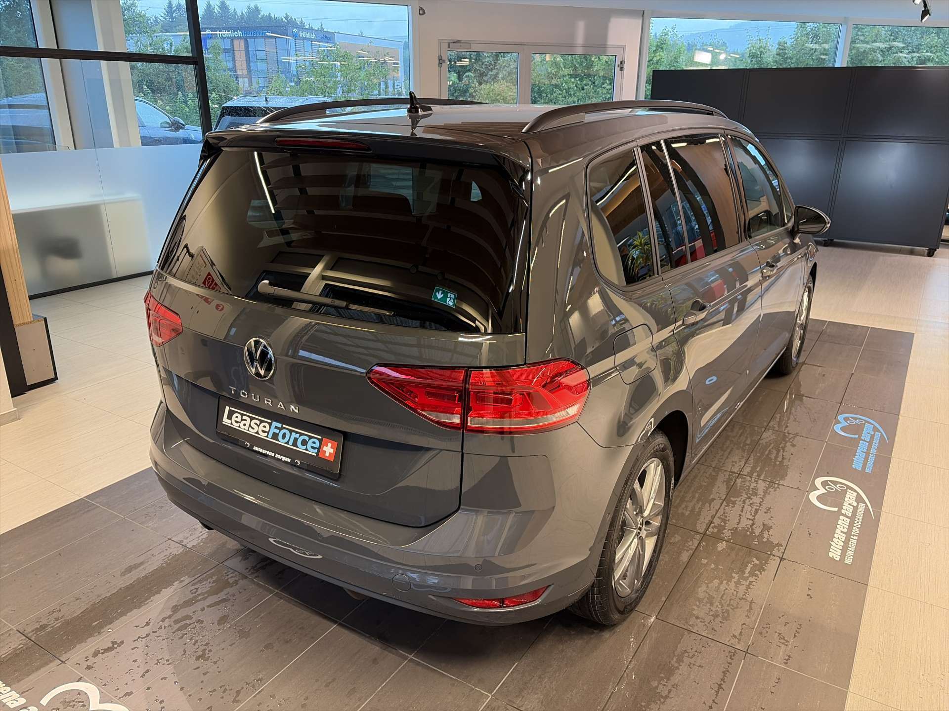 VW Touran 1.5 TSi EVO Comfortline Edition DSG-Automat 7-Plätzer-image-2