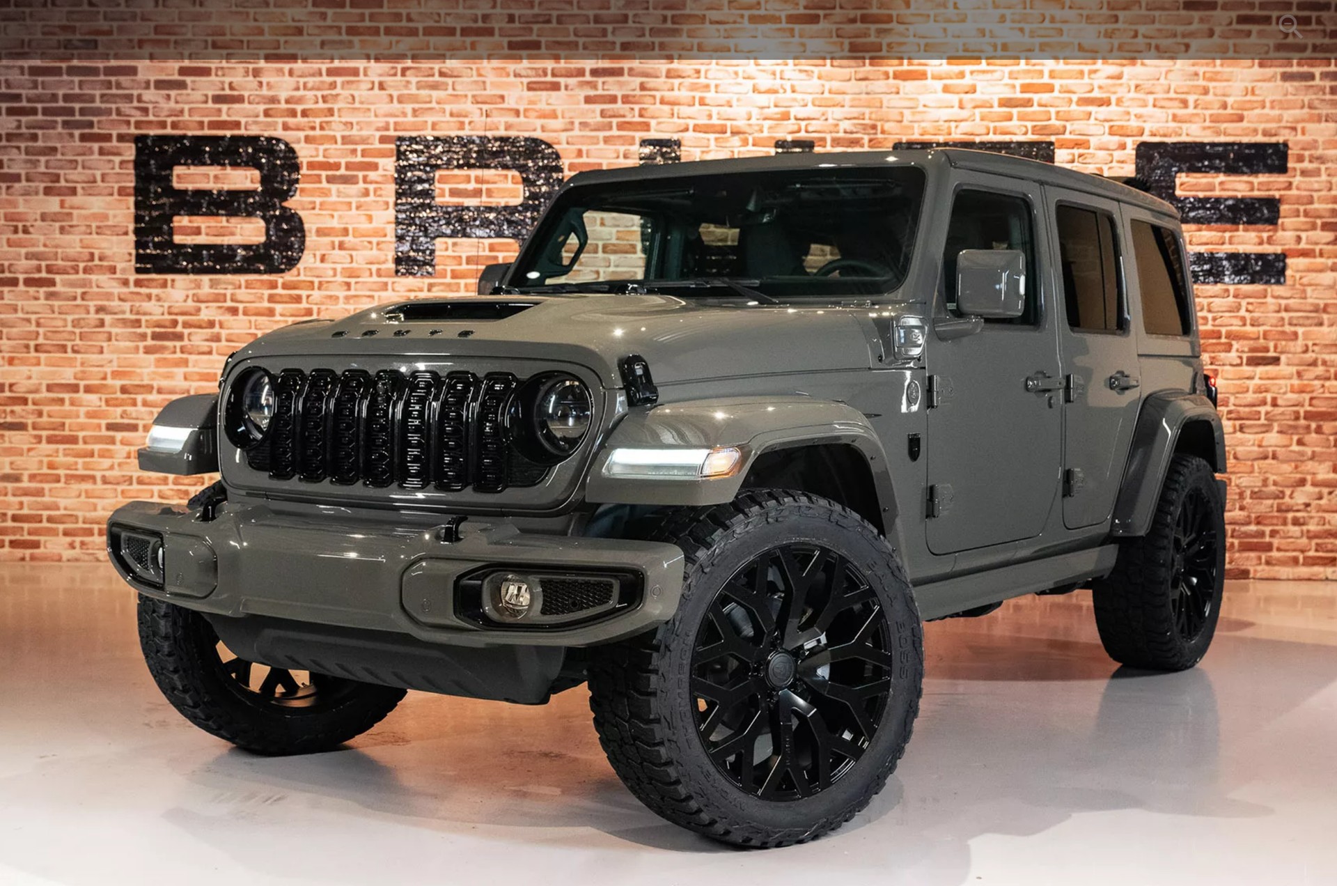 JEEP BRUTE 2.0 Turbo Sahara Unlimited 4xe