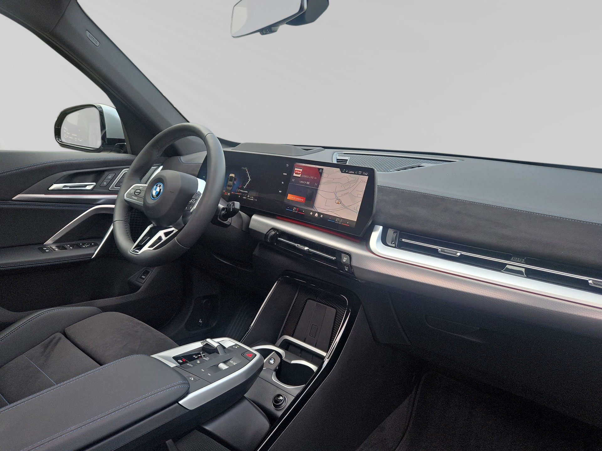 BMW X1 xDrive 30e M Sport Pro-image-4