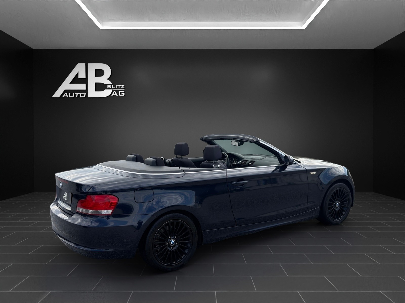 BMW 118i Cabrio Steptronic-image-4